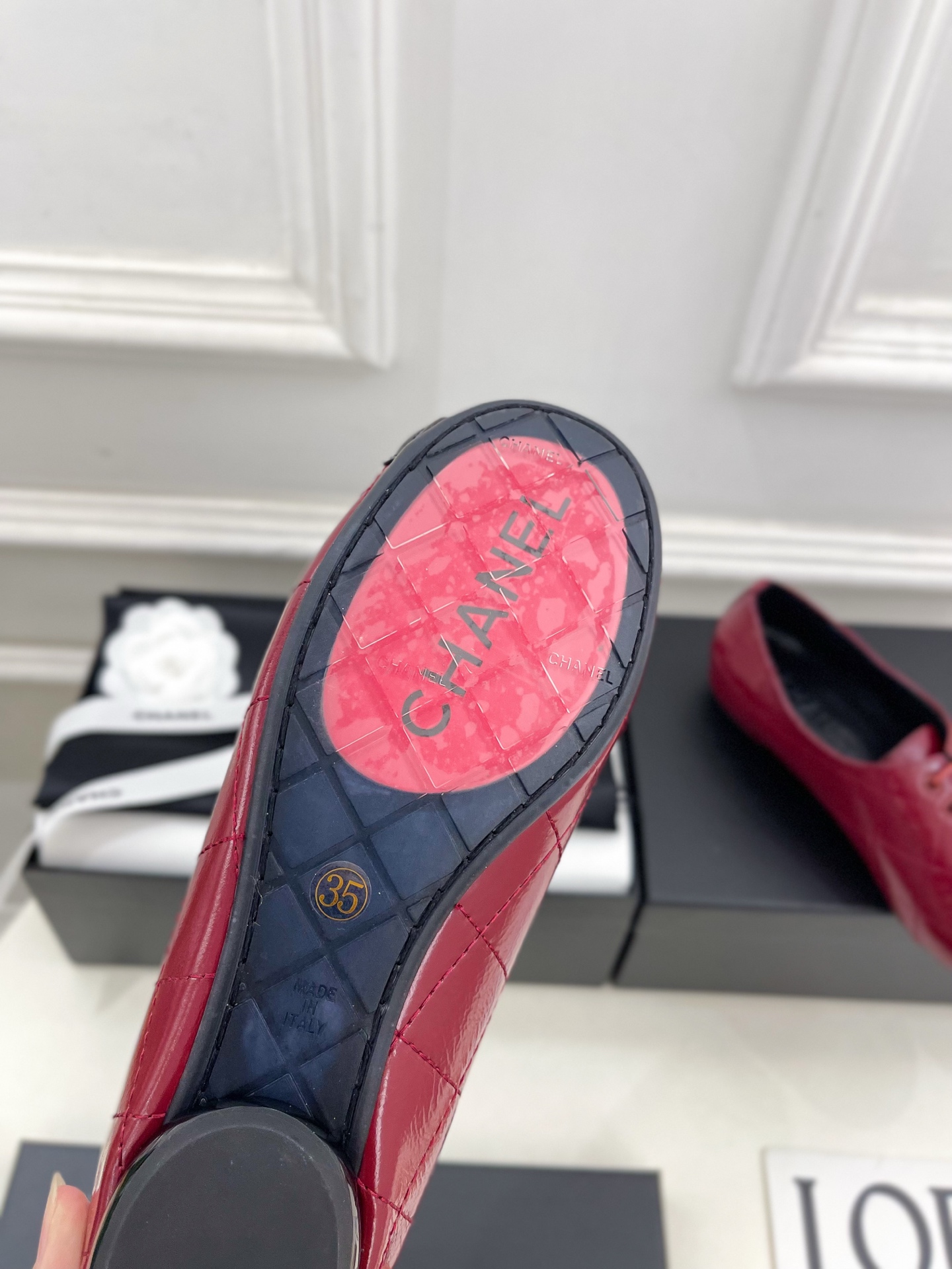 𝐂𝐇𝐀𝐍𝐄𝐋 | 小香 25𝐬𝐬 🦋2025 春夏新品 专柜经典走秀款 小香大双C中古系带芭蕾鞋 系列上