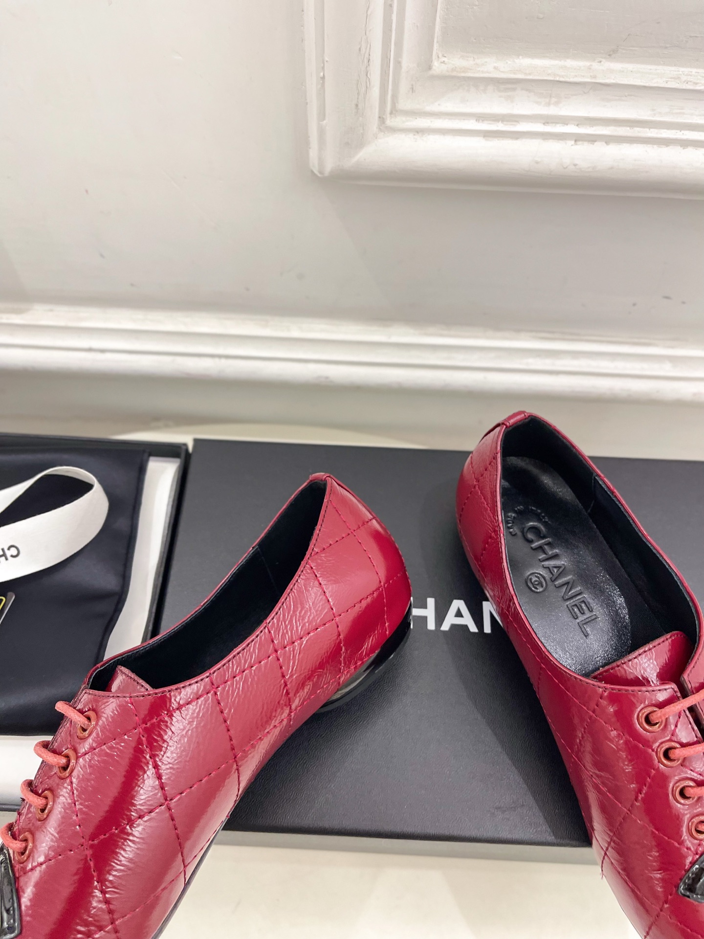 𝐂𝐇𝐀𝐍𝐄𝐋 | 小香 25𝐬𝐬 🦋2025 春夏新品 专柜经典走秀款 小香大双C中古系带芭蕾鞋 系列上