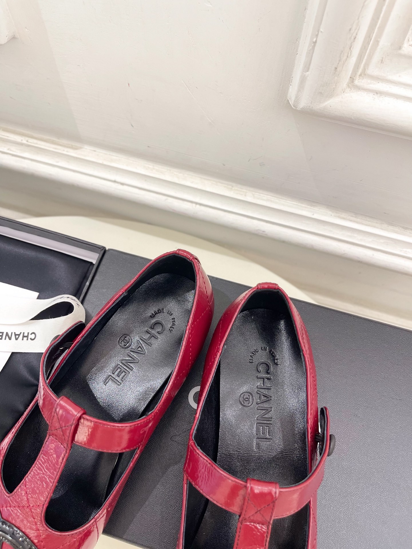 𝐂𝐇𝐀𝐍𝐄𝐋 | 小香 25𝐬𝐬 🦋2025 春夏新品 专柜经典走秀款 小香大双C中古玛丽珍芭蕾鞋 系列
