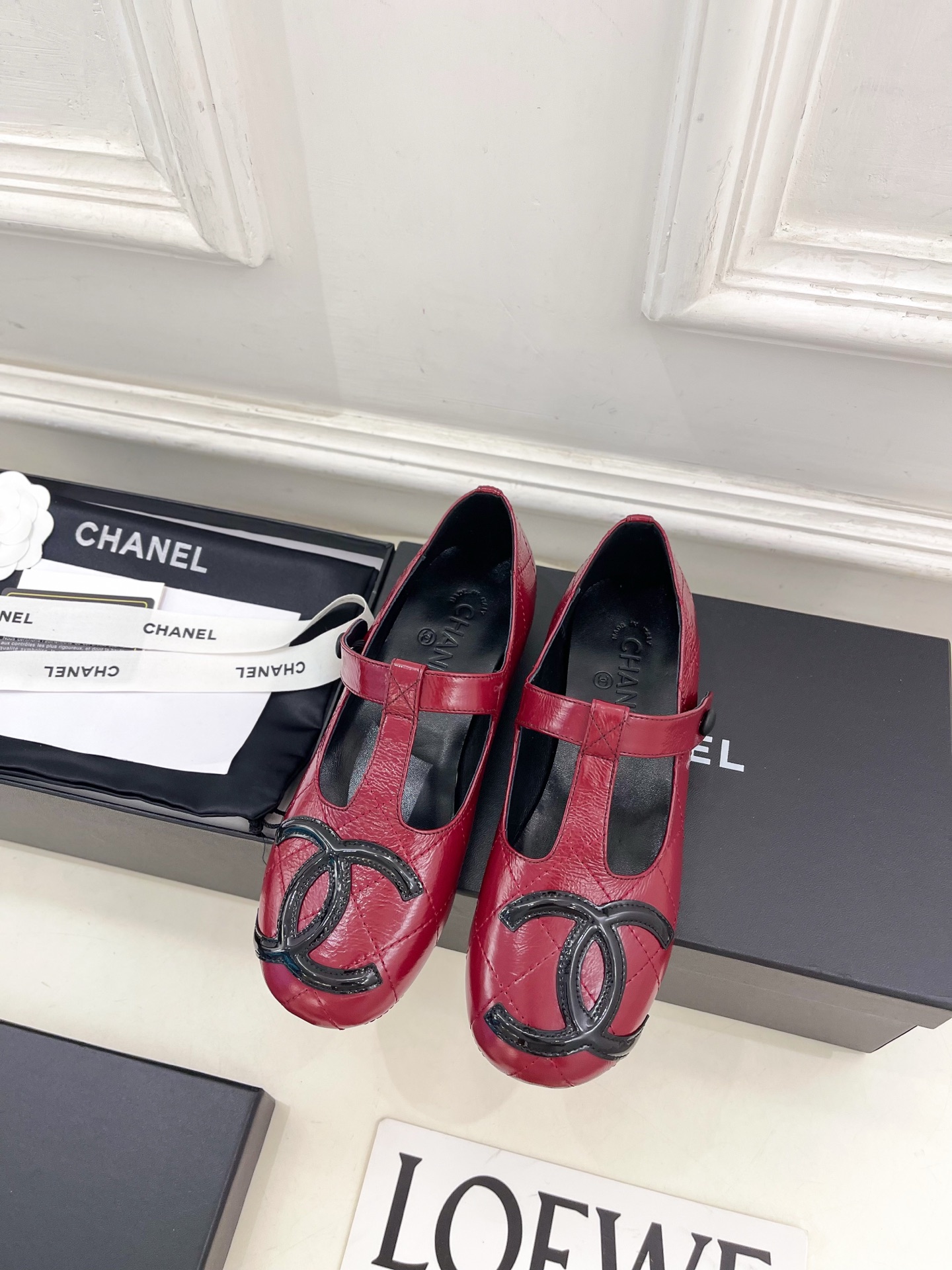 𝐂𝐇𝐀𝐍𝐄𝐋 | 小香 25𝐬𝐬 🦋2025 春夏新品 专柜经典走秀款 小香大双C中古玛丽珍芭蕾鞋 系列