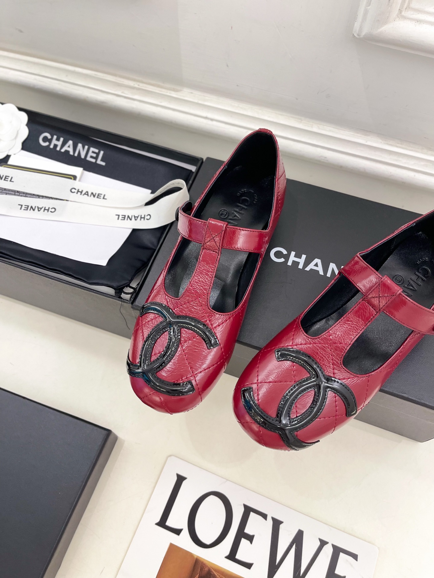 𝐂𝐇𝐀𝐍𝐄𝐋 | 小香 25𝐬𝐬 🦋2025 春夏新品 专柜经典走秀款 小香大双C中古玛丽珍芭蕾鞋 系列