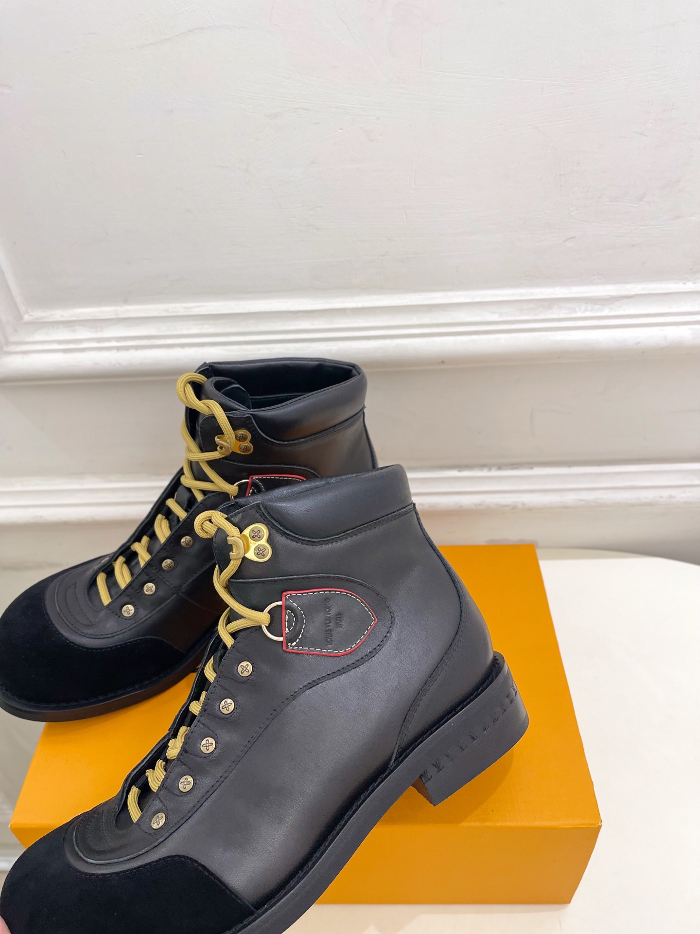 LV | 路易威登 25𝐬𝐬🧡💚2025秋冬新品 顶级版本⚠️专柜主打最新款 驴牌经典系带登山靴系列 硬