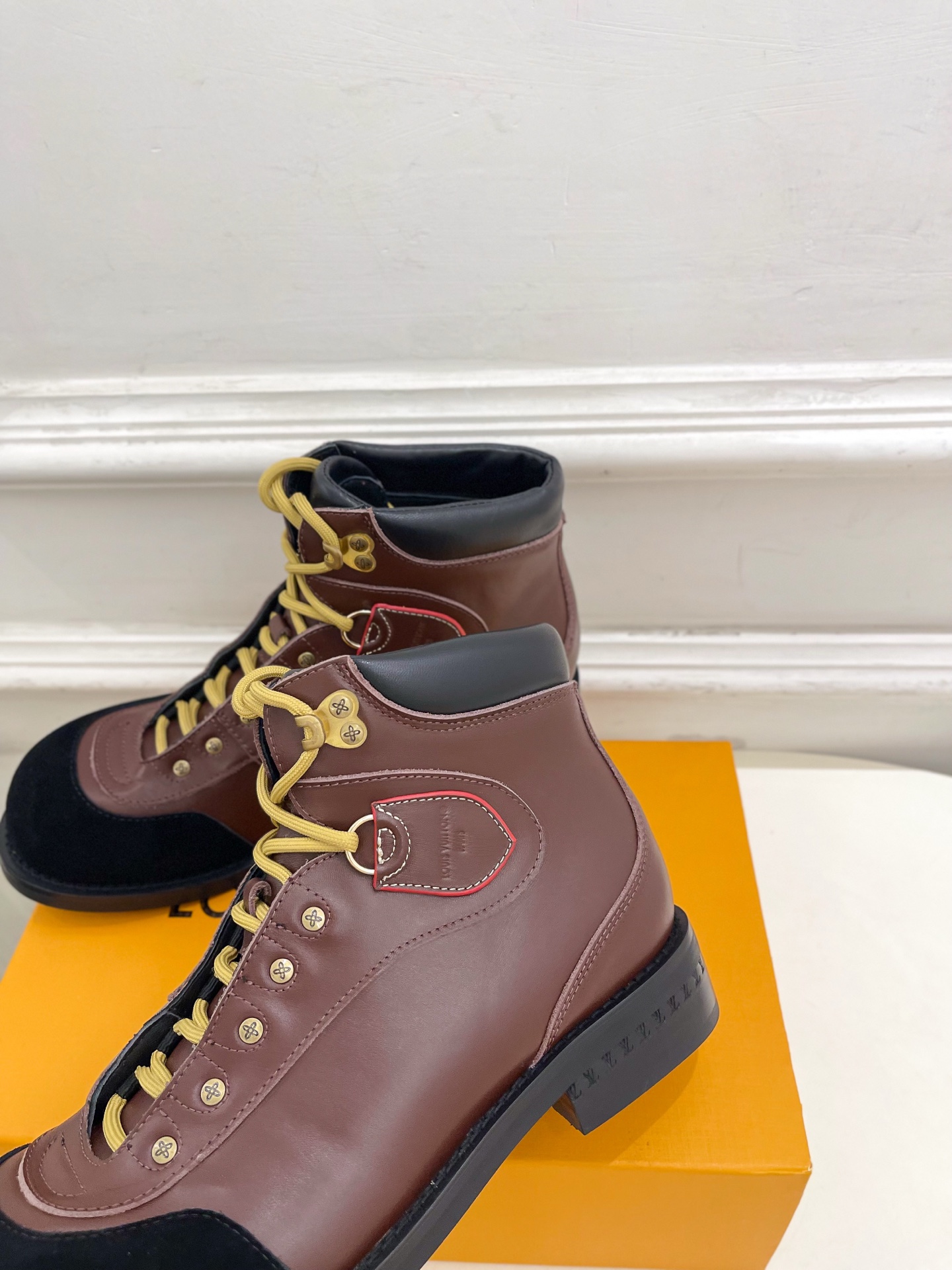 LV | 路易威登 25𝐬𝐬🧡💚2025秋冬新品 顶级版本⚠️专柜主打最新款 驴牌经典系带登山靴系列 硬