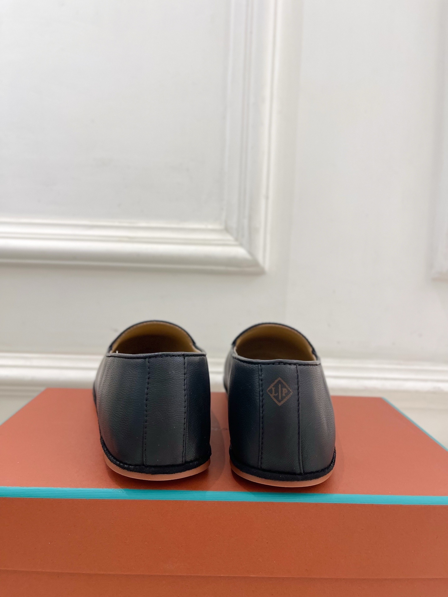Loro Piana 乐悠翩雅 代购级别⚠️2025春夏新品 Anton Walk复古情侣款乐福鞋 ——