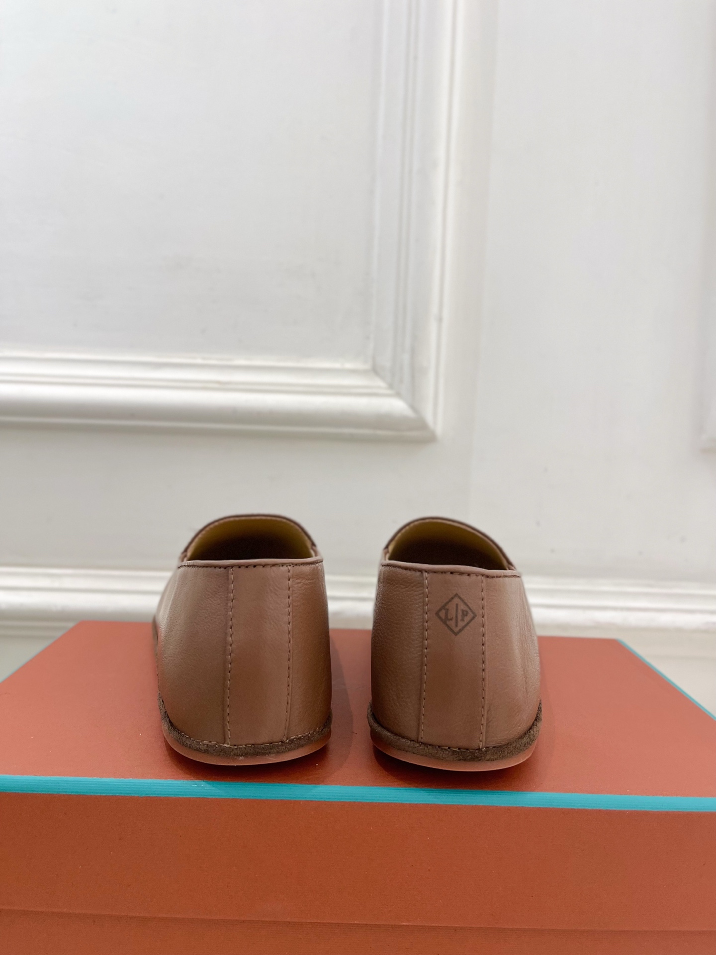 Loro Piana 乐悠翩雅 代购级别⚠️2025春夏新品 Anton Walk复古情侣款乐福鞋 ——
