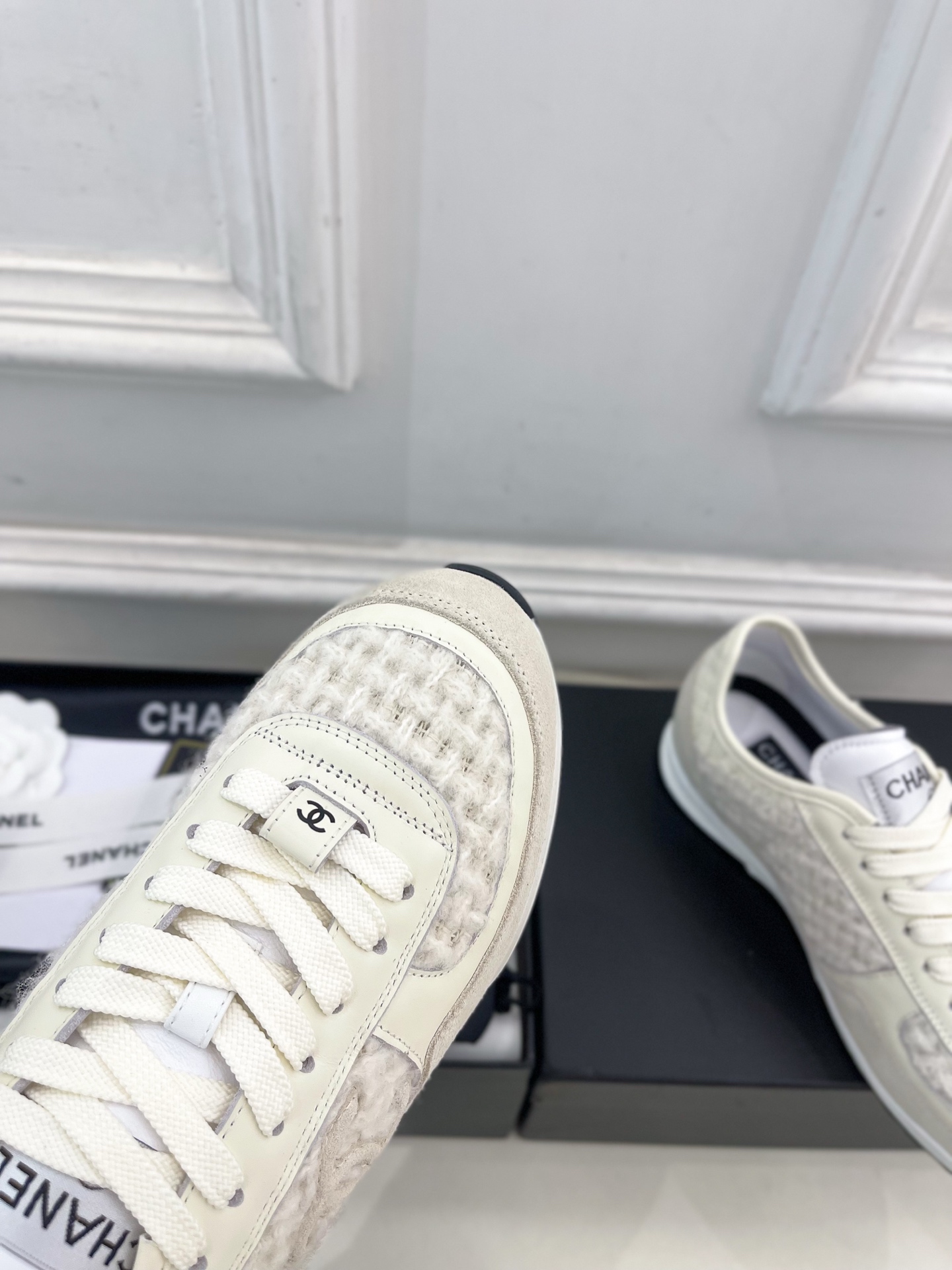 𝐂𝐇𝐀𝐍𝐄𝐋 | 小香 25𝐬𝐬 🦋2025 春夏新品 专柜经典款 小香双C新品休闲运动鞋 德训鞋系列上