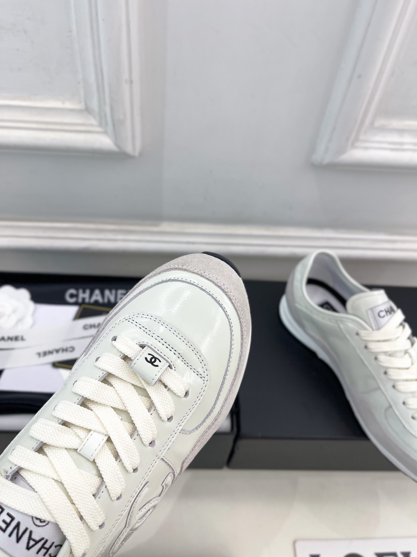𝐂𝐇𝐀𝐍𝐄𝐋 | 小香 25𝐬𝐬 🦋2025 春夏新品 专柜经典款 小香双C新品休闲运动鞋 德训鞋系列上