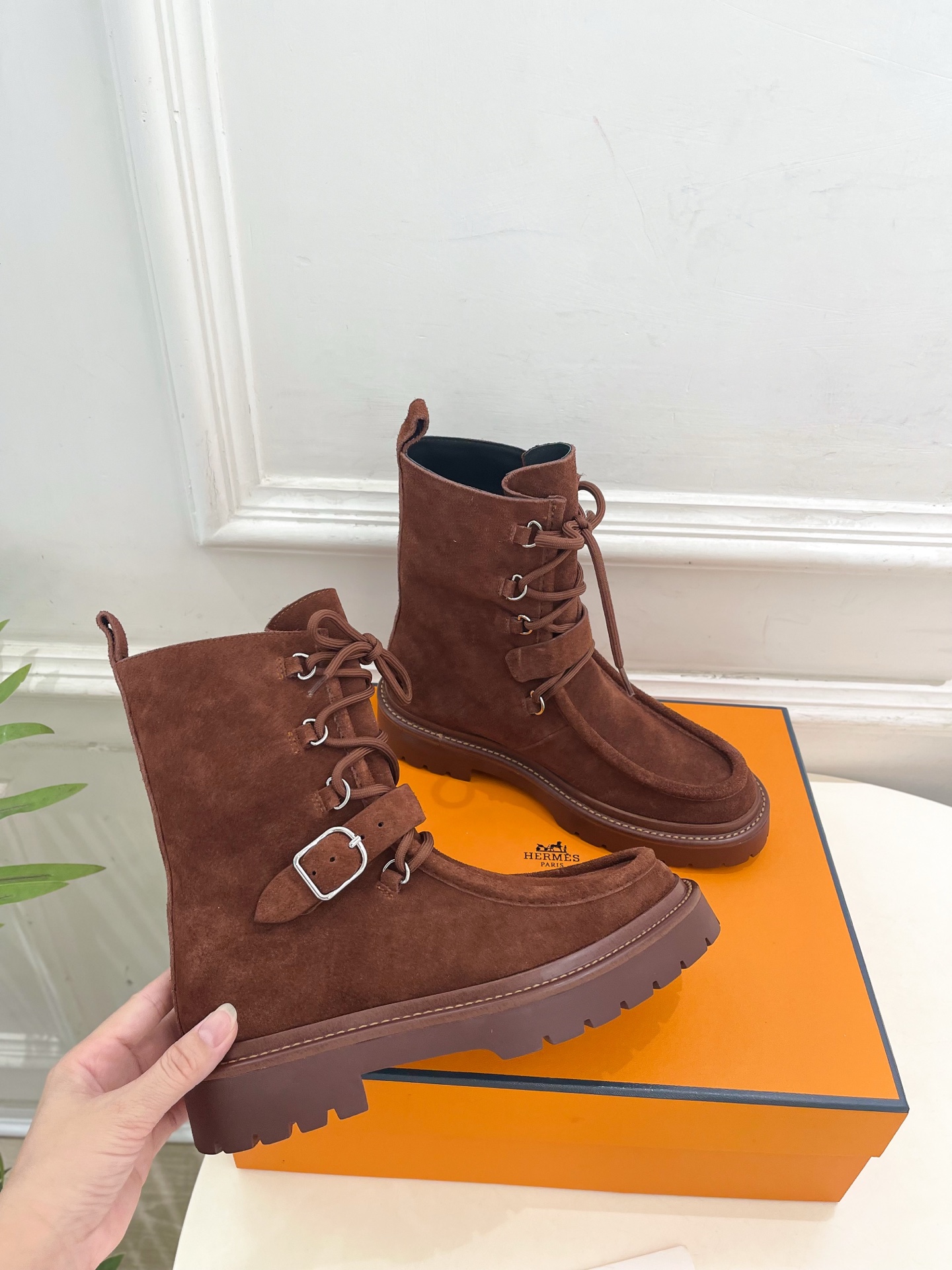 🐎𝐇𝐄𝐑𝐌𝐄* 爱玛仕 25𝐬𝐬 🌈专柜新款 2025秋冬新品走秀款 Land及踝靴系带短靴系列〰◽鞋面