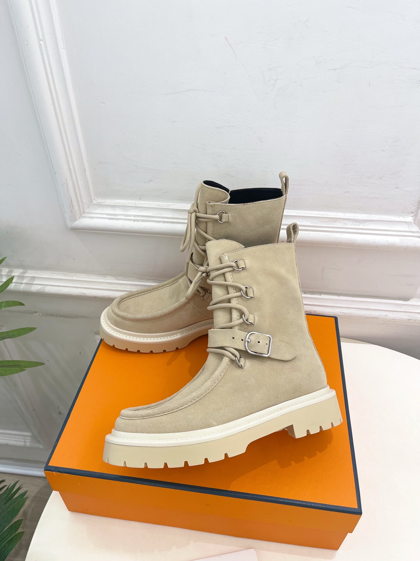 🐎𝐇𝐄𝐑𝐌𝐄* 爱玛仕 25𝐬𝐬 🌈专柜新款 2025秋冬新品走秀款 Land及踝靴系带短靴系列〰◽鞋面