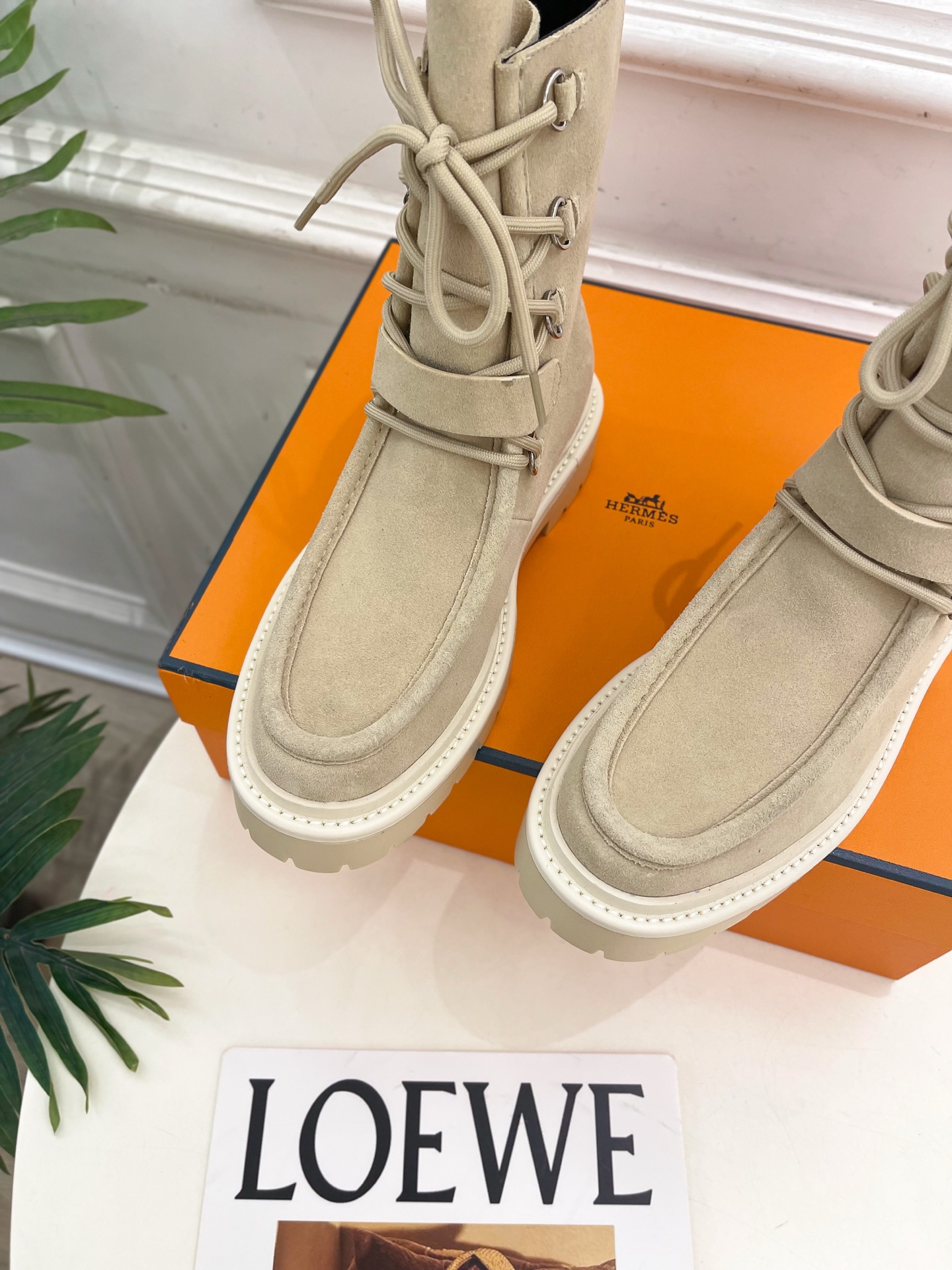 🐎𝐇𝐄𝐑𝐌𝐄* 爱玛仕 25𝐬𝐬 🌈专柜新款 2025秋冬新品走秀款 Land及踝靴系带短靴系列〰◽鞋面