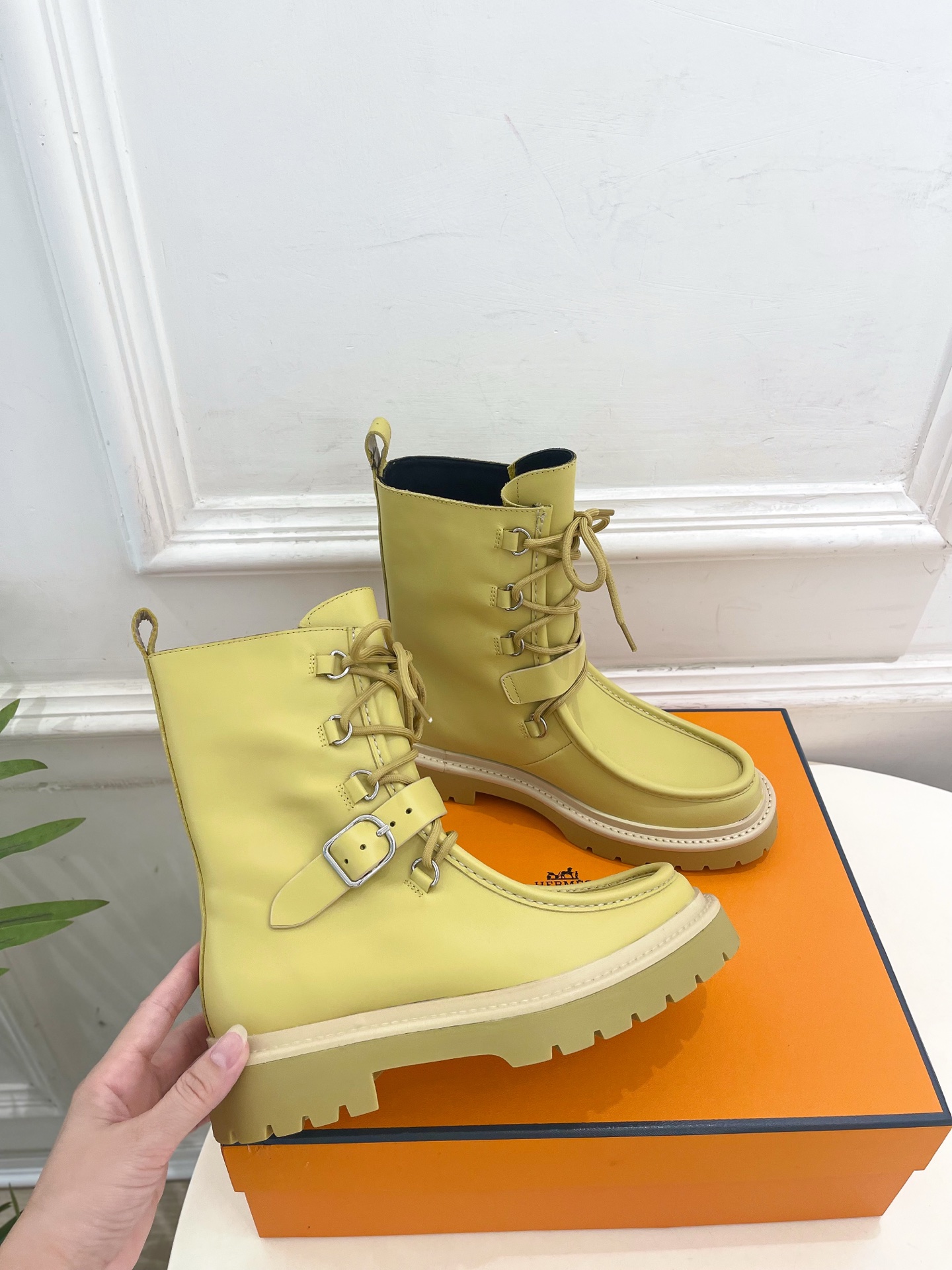 🐎𝐇𝐄𝐑𝐌𝐄* 爱玛仕 25𝐬𝐬 🌈专柜新款 2025秋冬新品走秀款 Land及踝靴系带短靴系列〰◽鞋面