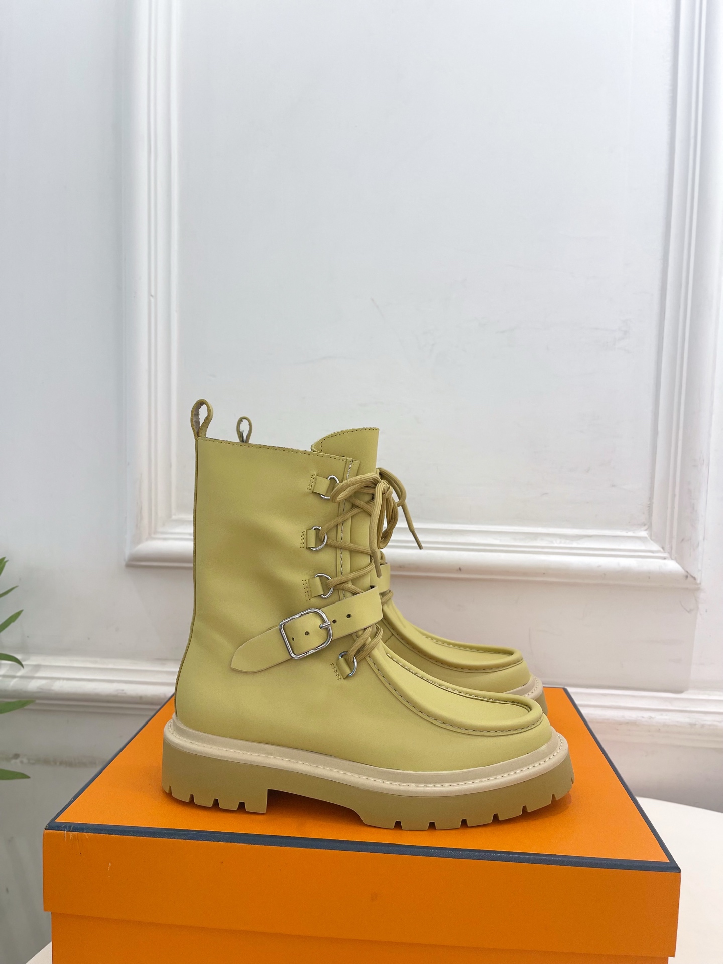 🐎𝐇𝐄𝐑𝐌𝐄* 爱玛仕 25𝐬𝐬 🌈专柜新款 2025秋冬新品走秀款 Land及踝靴系带短靴系列〰◽鞋面