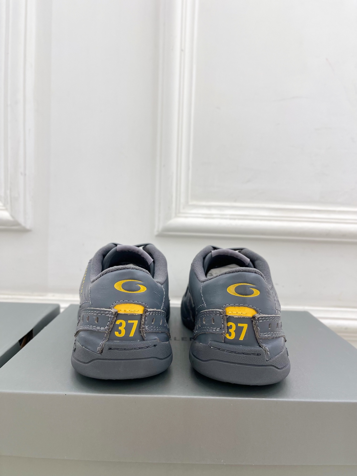 Balenciaga | 巴黎世家 25𝐬𝐬 ⭐️2025春夏新品 -HAMPTONS WORN-OUT