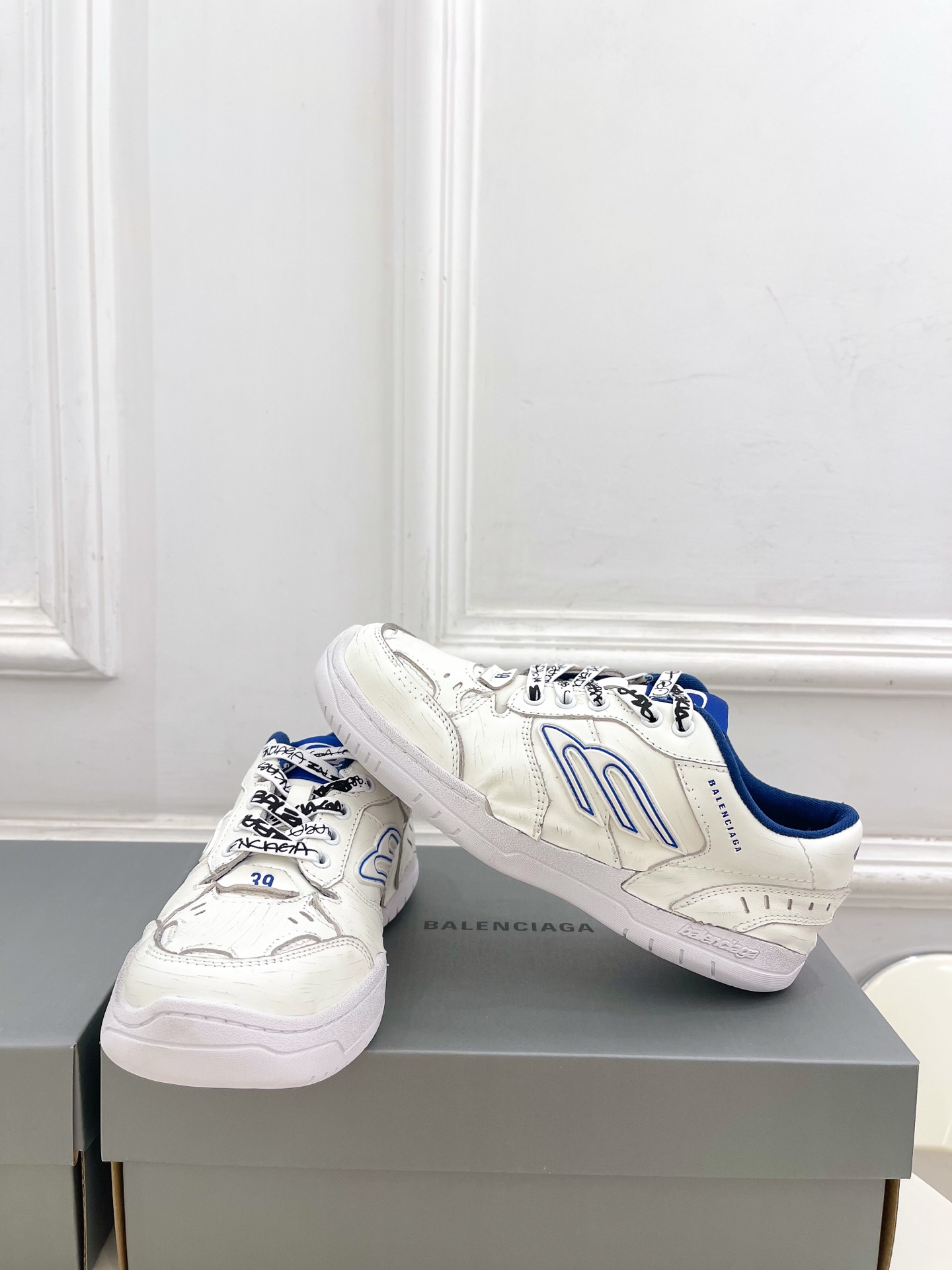 Balenciaga | 巴黎世家 25𝐬𝐬 ⭐️2025春夏新品 -HAMPTONS WORN-OUT