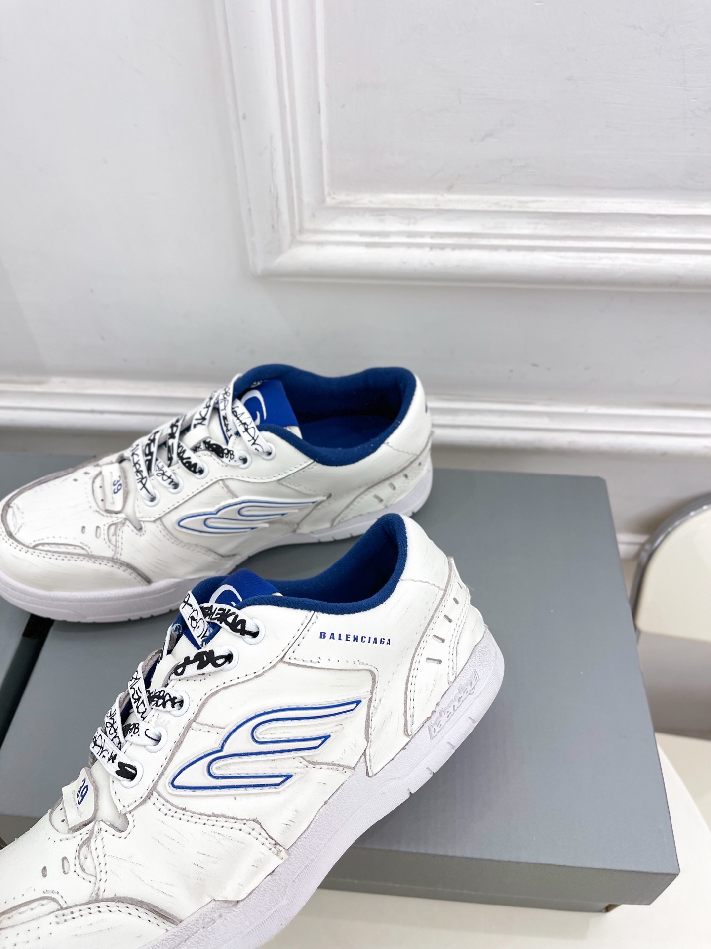 Balenciaga | 巴黎世家 25𝐬𝐬 ⭐️2025春夏新品 -HAMPTONS WORN-OUT
