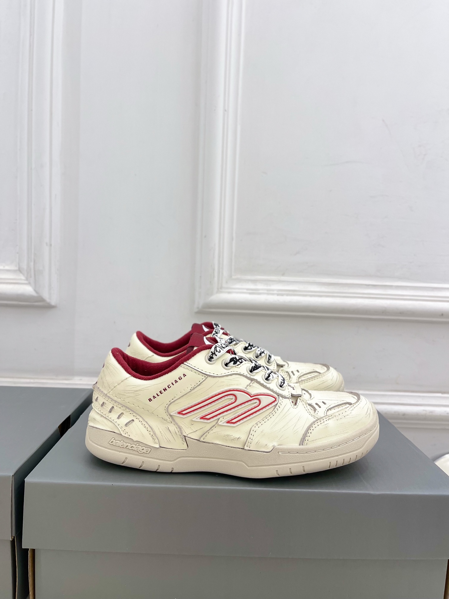 Balenciaga | 巴黎世家 25𝐬𝐬 ⭐️2025春夏新品 -HAMPTONS WORN-OUT