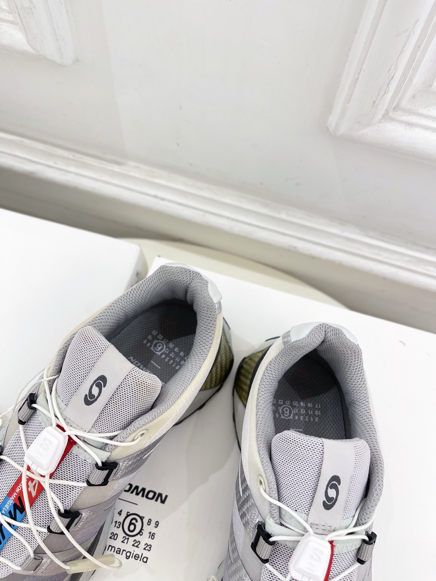 SALOMON x MM6 XT-4 mule情侣款机能休闲运动鞋自从入手它 我鞋柜里其他鞋都失宠了。这