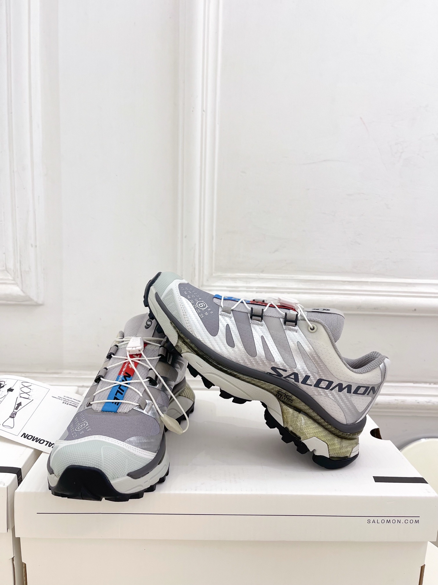 SALOMON x MM6 XT-4 mule情侣款机能休闲运动鞋自从入手它 我鞋柜里其他鞋都失宠了。这