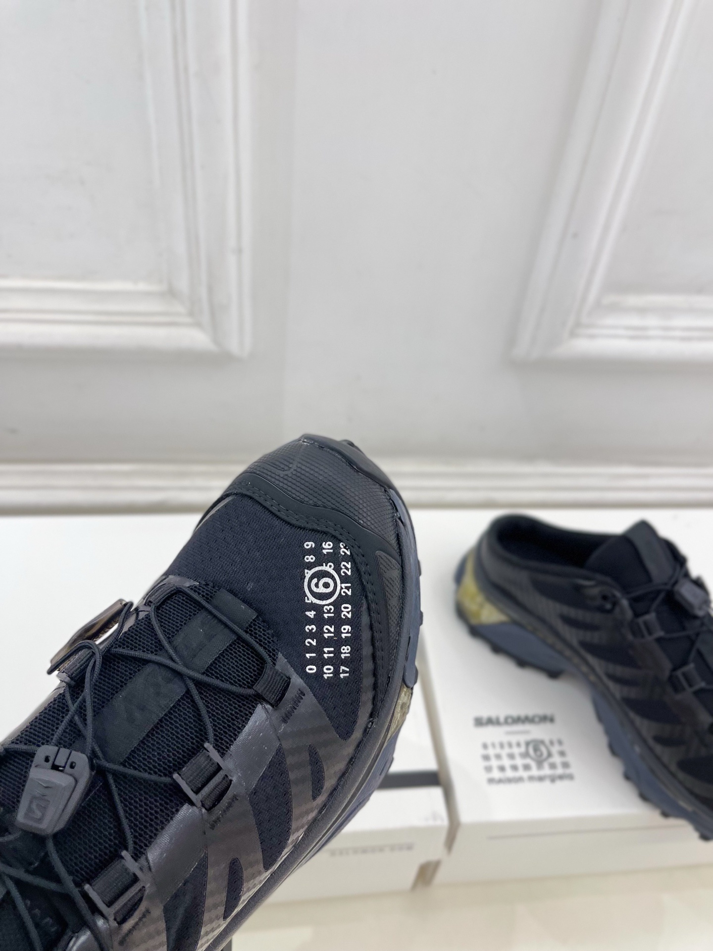 SALOMON x MM6 XT-4 mule情侣款机能休闲运动鞋自从入手它 我鞋柜里其他鞋都失宠了。这