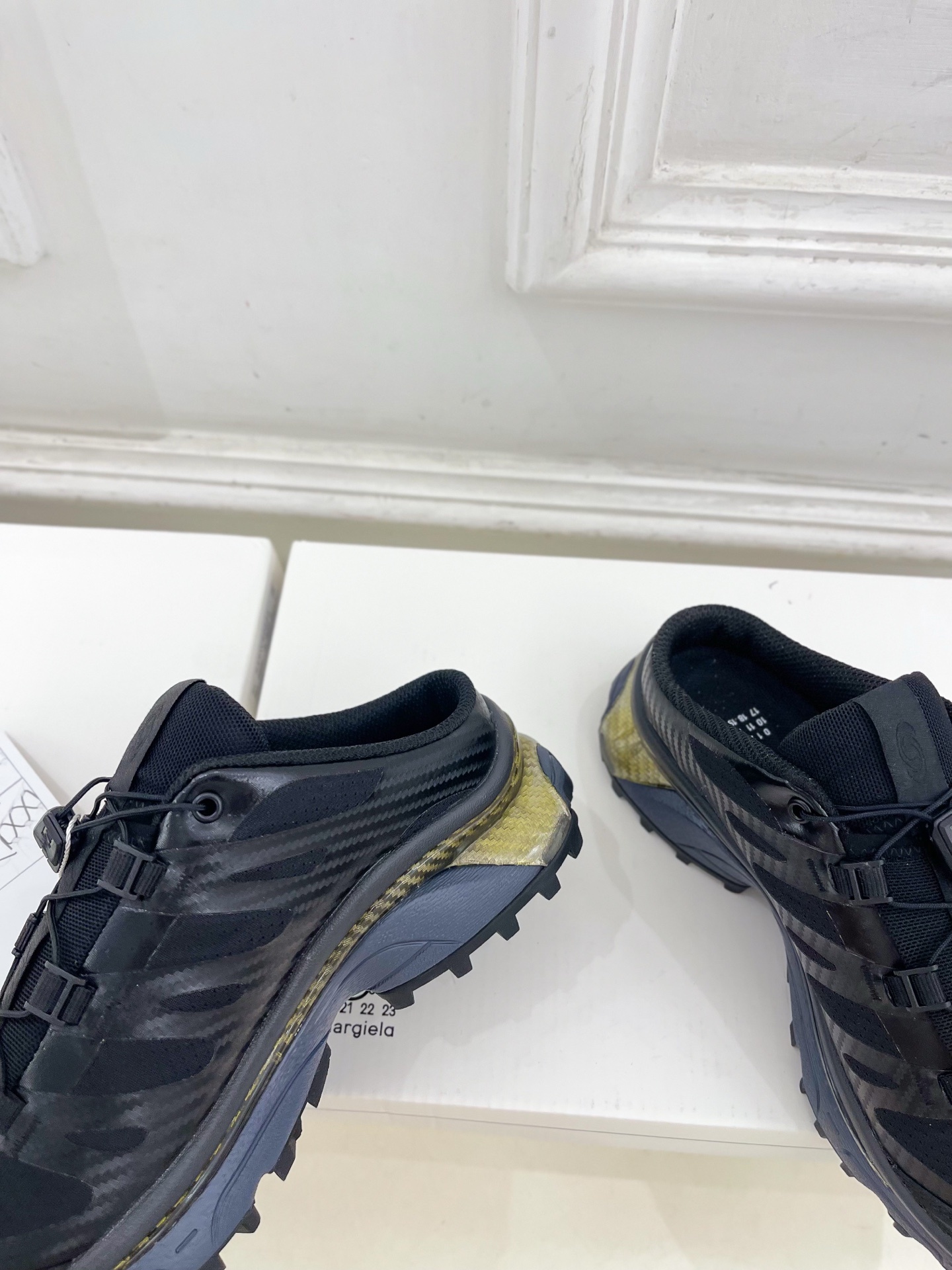 SALOMON x MM6 XT-4 mule情侣款机能休闲运动鞋自从入手它 我鞋柜里其他鞋都失宠了。这