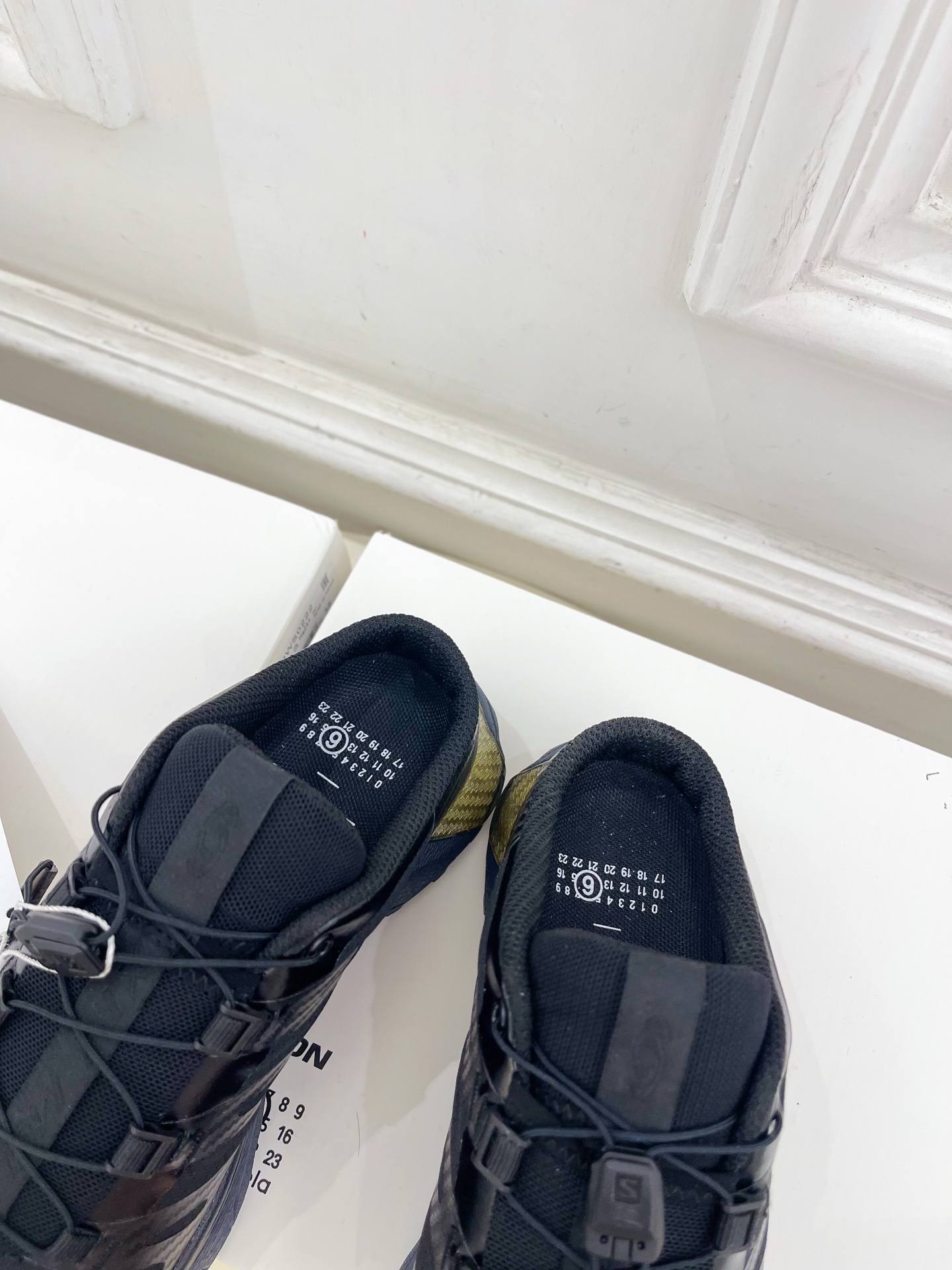 SALOMON x MM6 XT-4 mule情侣款机能休闲运动鞋自从入手它 我鞋柜里其他鞋都失宠了。这