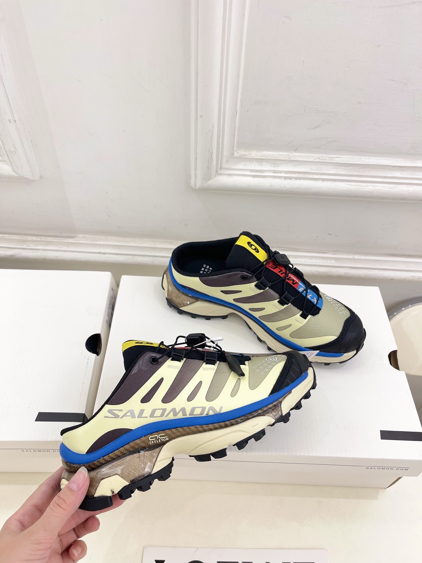 SALOMON x MM6 XT-4 mule情侣款机能休闲运动鞋自从入手它 我鞋柜里其他鞋都失宠了。这