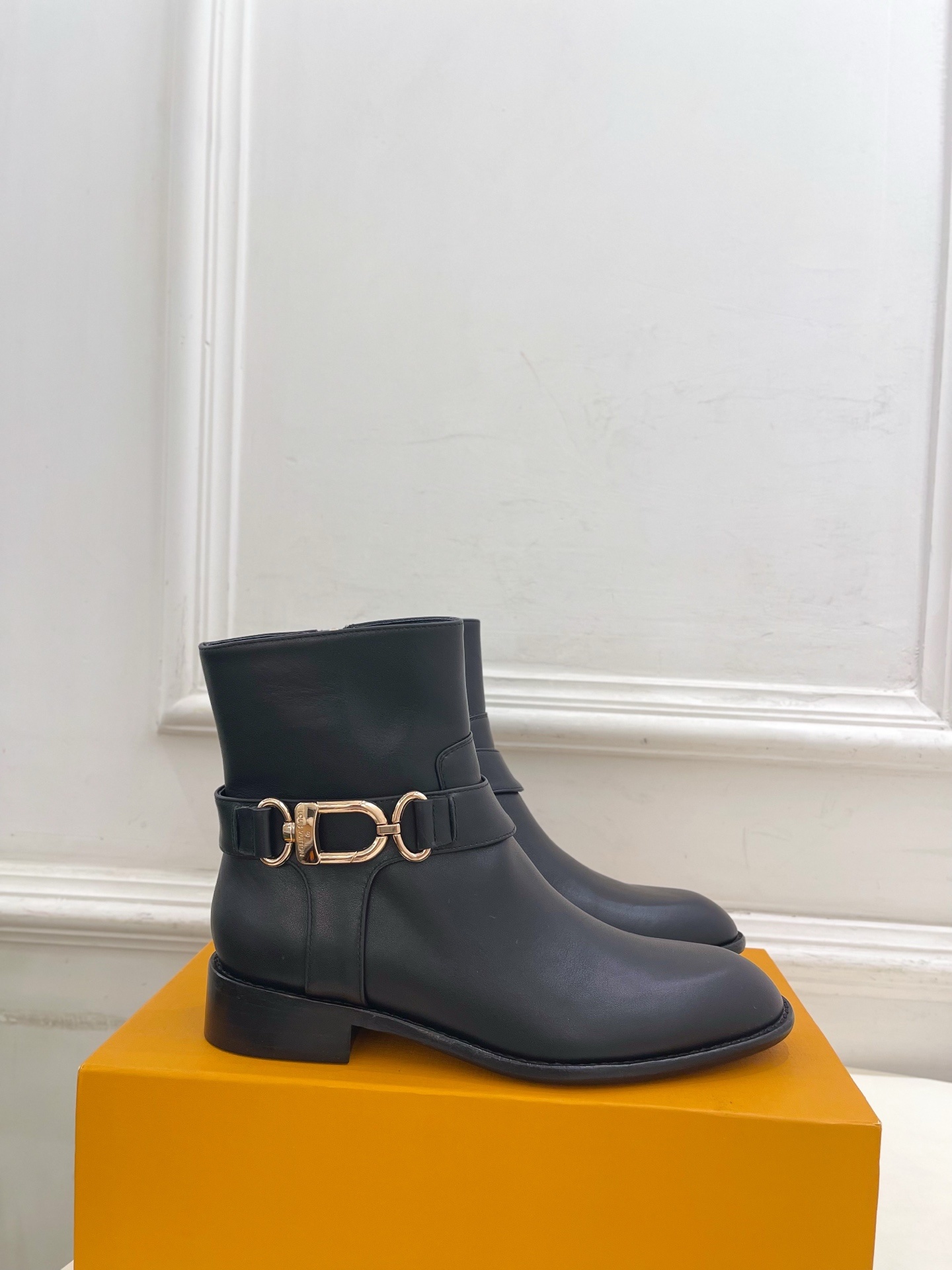 LV | 路易威登 25𝐬𝐬🧡💚2025秋冬新品 顶级版本⚠️专柜主打最新款WESTSIDE金属弹簧扣及