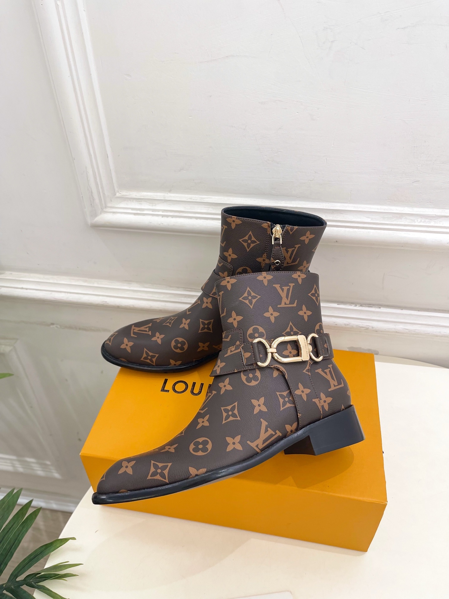 LV | 路易威登 25𝐬𝐬🧡💚2025秋冬新品 顶级版本⚠️专柜主打最新款WESTSIDE金属弹簧扣及