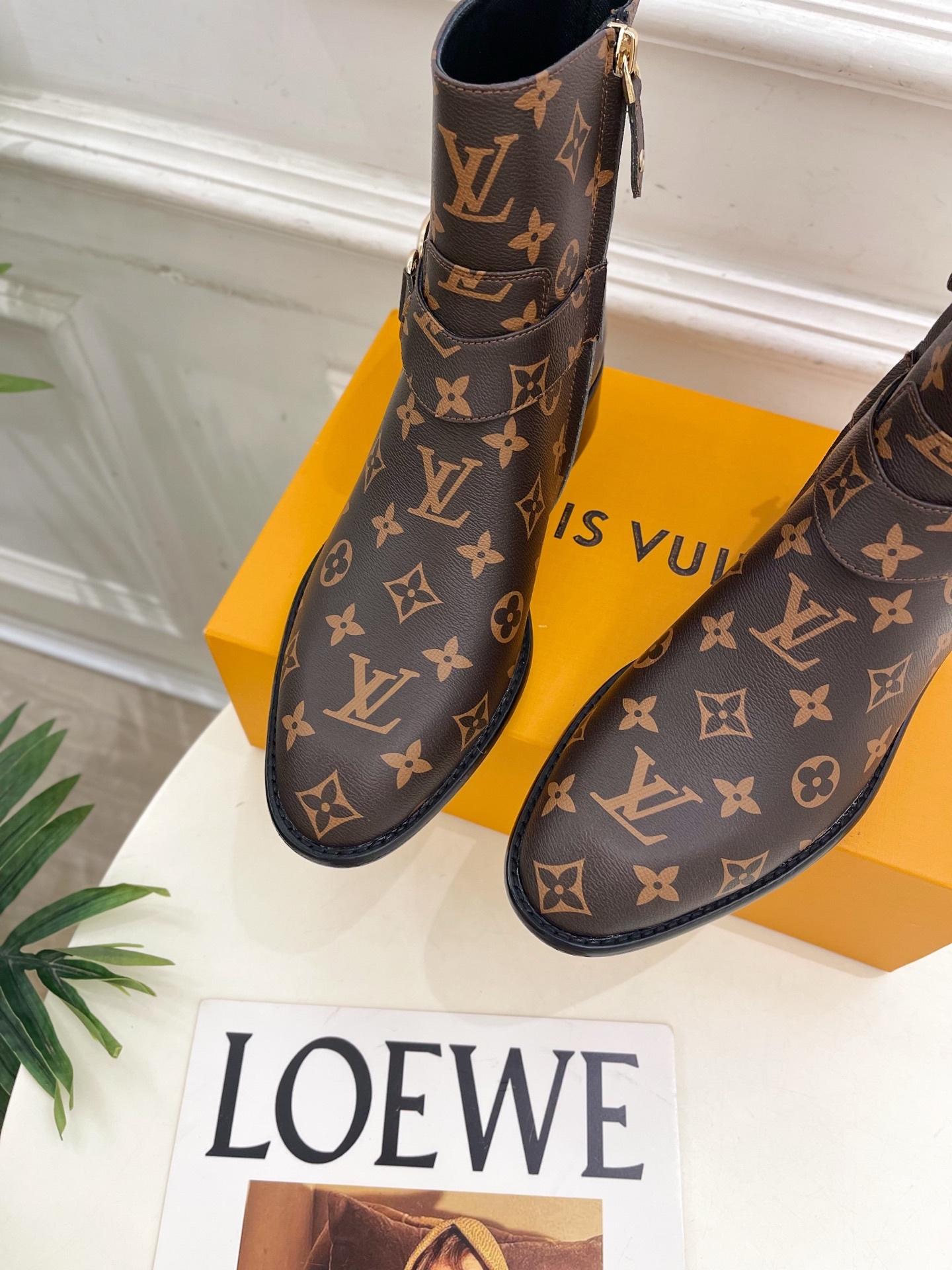 LV | 路易威登 25𝐬𝐬🧡💚2025秋冬新品 顶级版本⚠️专柜主打最新款WESTSIDE金属弹簧扣及