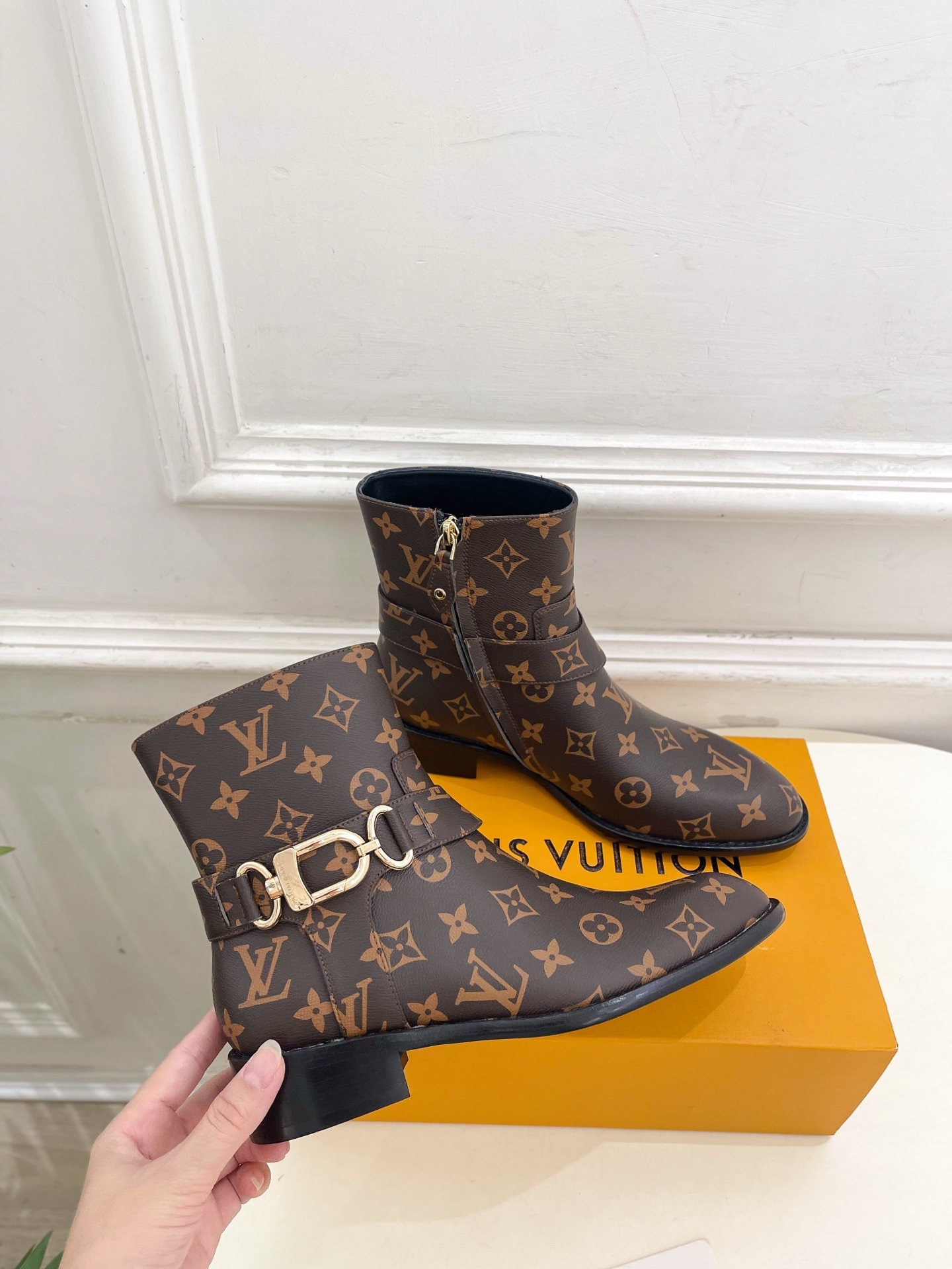 LV | 路易威登 25𝐬𝐬🧡💚2025秋冬新品 顶级版本⚠️专柜主打最新款WESTSIDE金属弹簧扣及