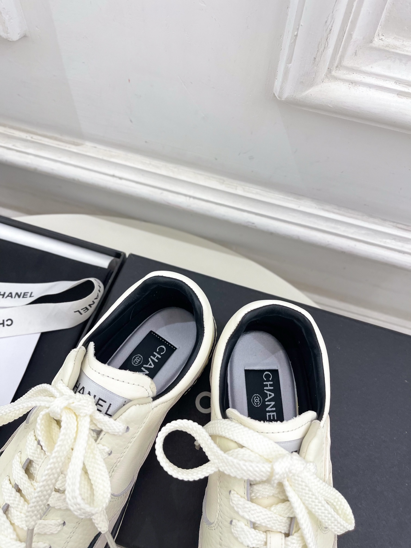 𝐂𝐇𝐀𝐍𝐄𝐋 | 小香 25𝐬𝐬 🦋2025 秋冬新品 专柜经典款 小香双C休闲板鞋运动鞋 系列上新〰🍬