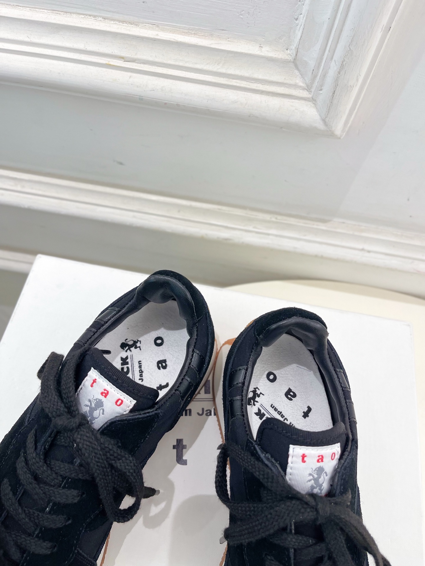 PATRICK 25𝐬𝐬 秋冬新品 绣球阿甘鞋运动休闲鞋————————— 作为这两年最受欢迎的鬼才设计