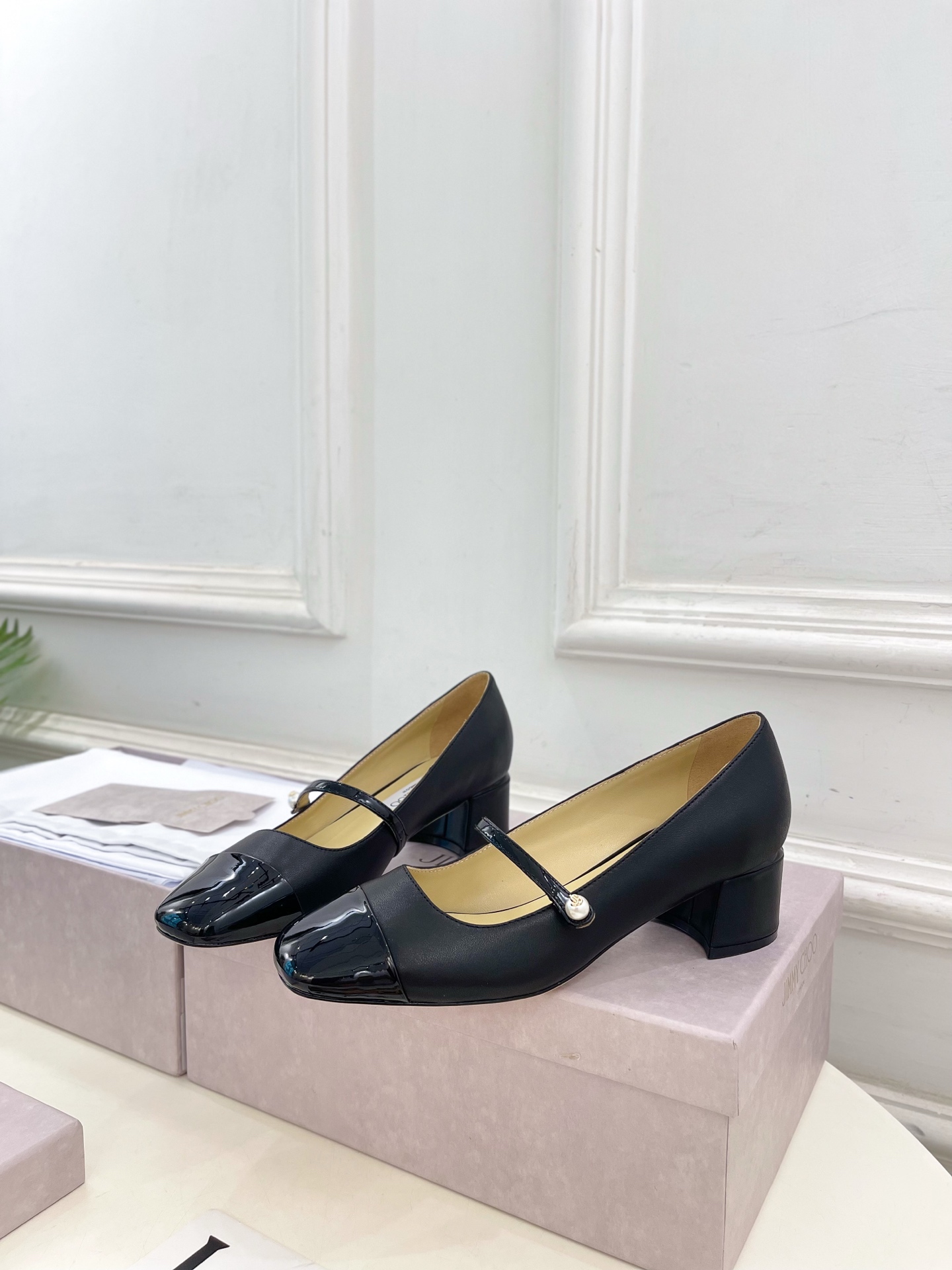 JimmyChoo✨吉米周 25ss ——— 2025秋冬新品 专柜最新 ELISA 45拼色珍珠粗跟玛