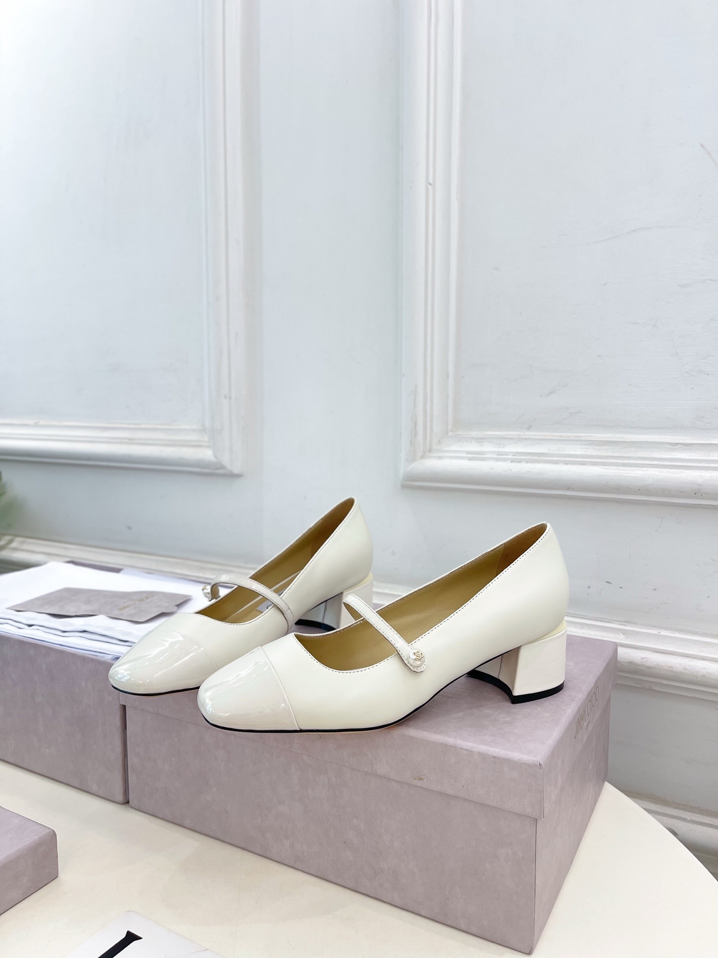 JimmyChoo✨吉米周 25ss ——— 2025秋冬新品 专柜最新 ELISA 45拼色珍珠粗跟玛