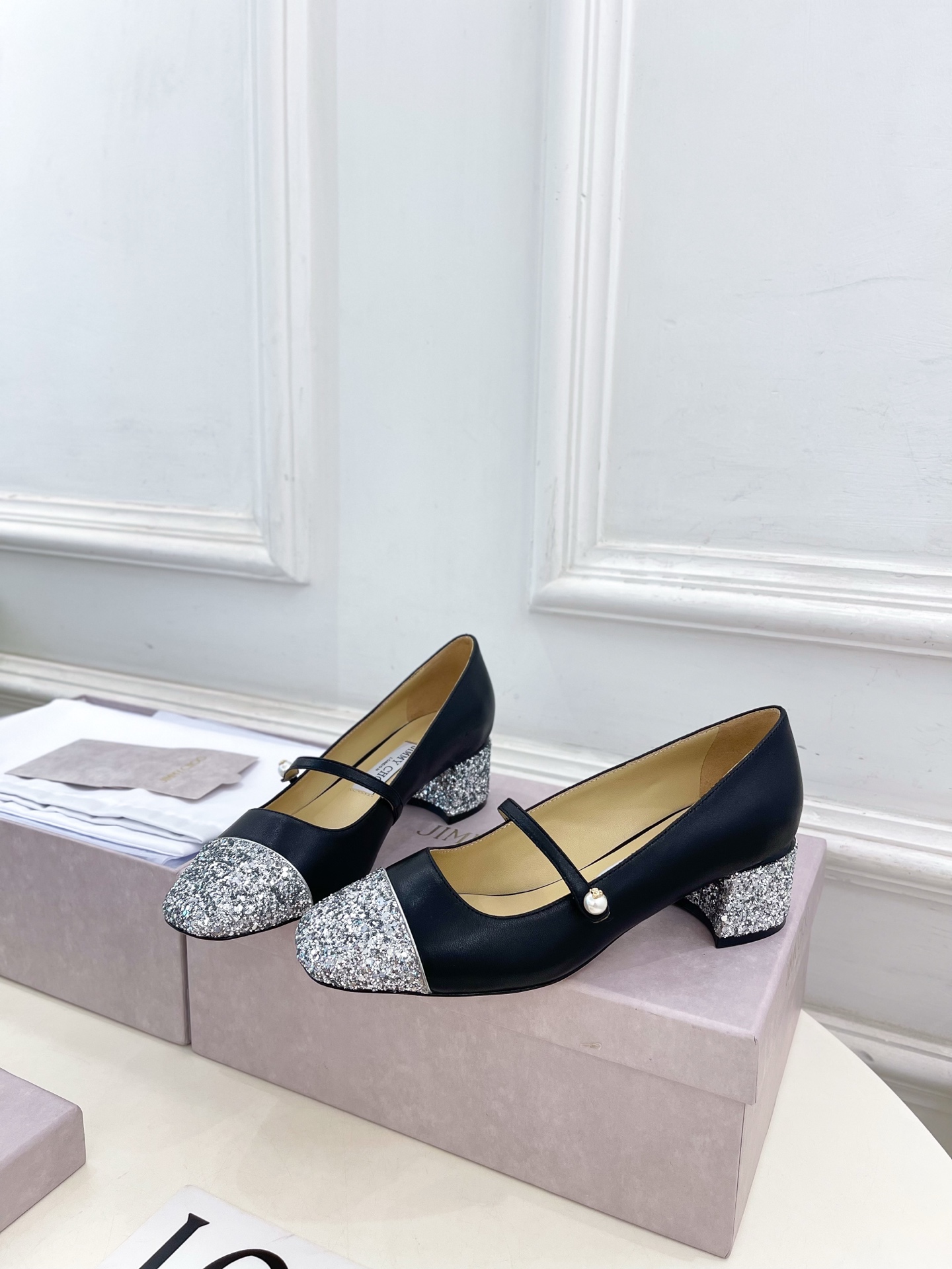 JimmyChoo✨吉米周 25ss ——— 2025秋冬新品 专柜最新 ELISA 45拼色珍珠粗跟玛