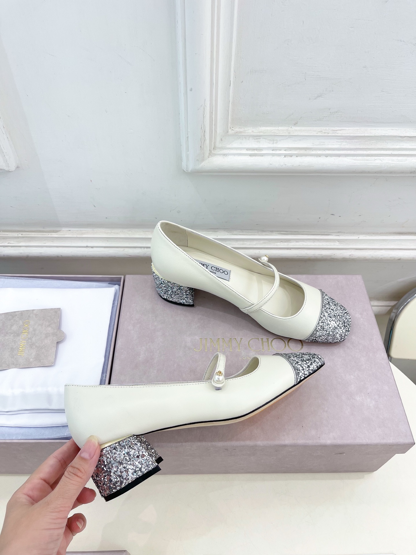 JimmyChoo✨吉米周 25ss ——— 2025秋冬新品 专柜最新 ELISA 45拼色珍珠粗跟玛