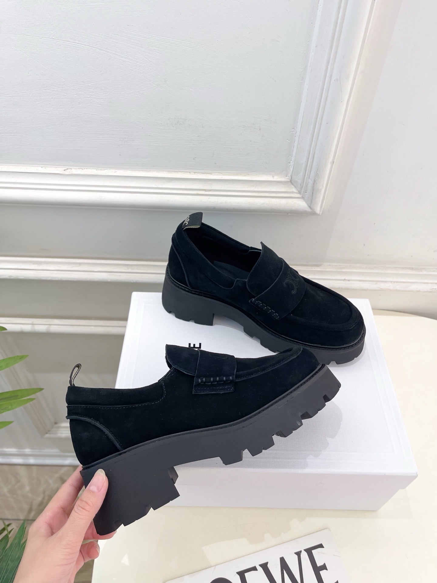 CELINE | 赛琳 25𝐬𝐬 💛2025秋冬新品 凯旋门TRIOMPHE厚底复古乐福鞋上新!🔜BS