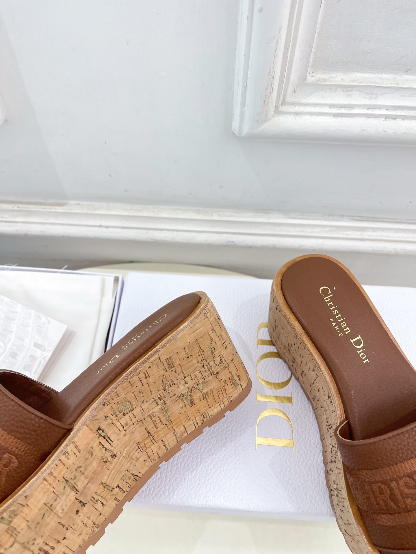 Dior | 迪奥 25 𝐬𝐬 🧡💚2025春夏新品 顶级版本⚠️专柜主打新款 Dway 坡跟厚底凉拖