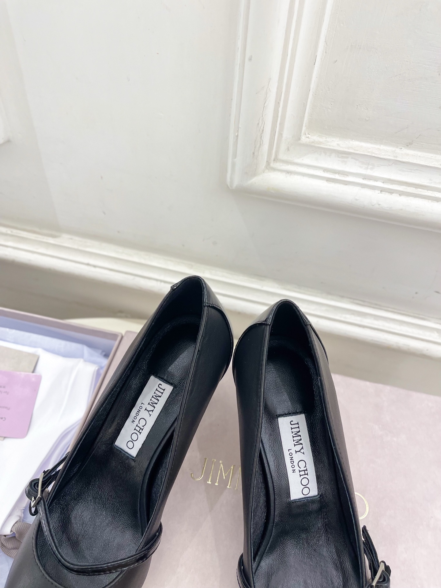 JimmyChoo✨吉米周 25ss ——— 2025BS春夏新品 专柜最新AREN PUM珍珠吊饰尖头