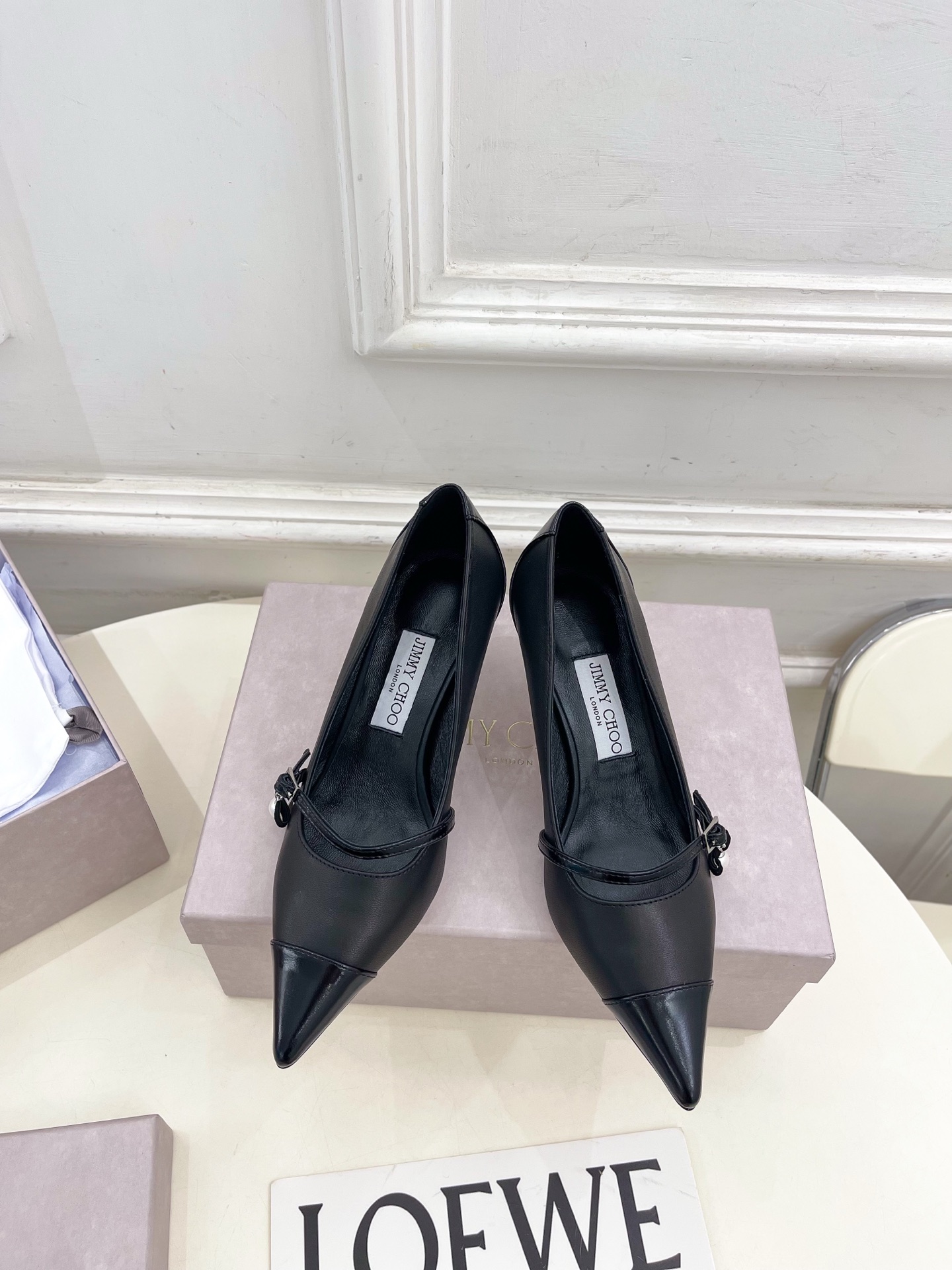 JimmyChoo✨吉米周 25ss ——— 2025BS春夏新品 专柜最新AREN PUM珍珠吊饰尖头