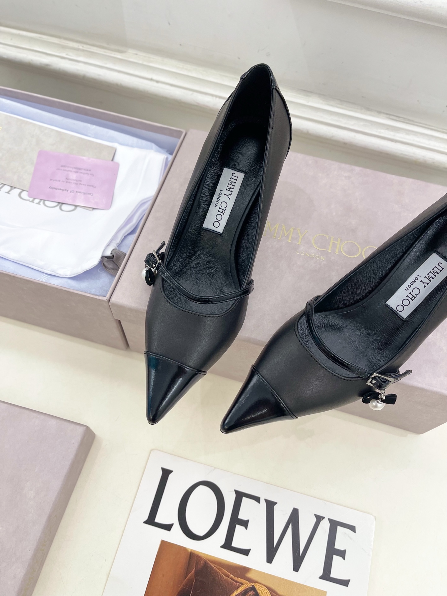JimmyChoo✨吉米周 25ss ——— 2025BS春夏新品 专柜最新AREN PUM珍珠吊饰尖头
