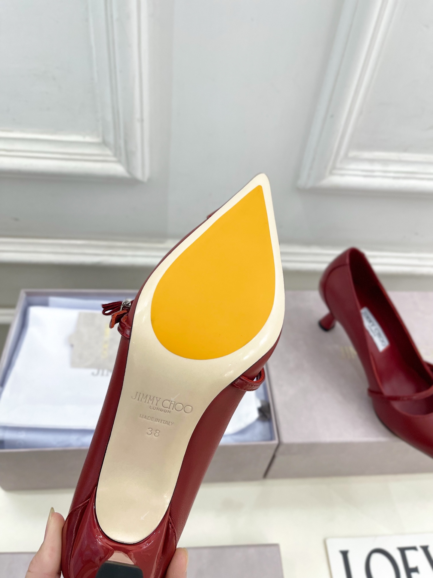 JimmyChoo✨吉米周 25ss ——— 2025BS春夏新品 专柜最新AREN PUM珍珠吊饰尖头