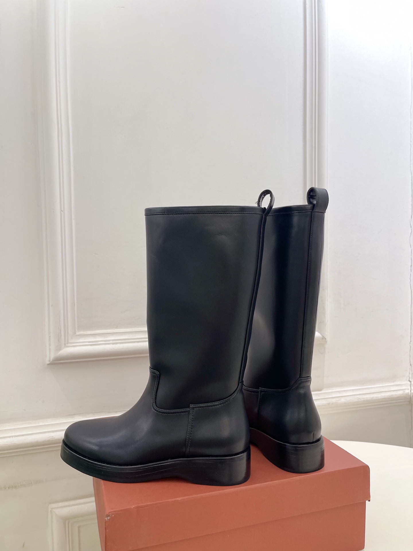 Loro Piana 乐悠翩雅 代购级别⚠️2025秋冬新品 复古简约中筒靴—————————LP是意大