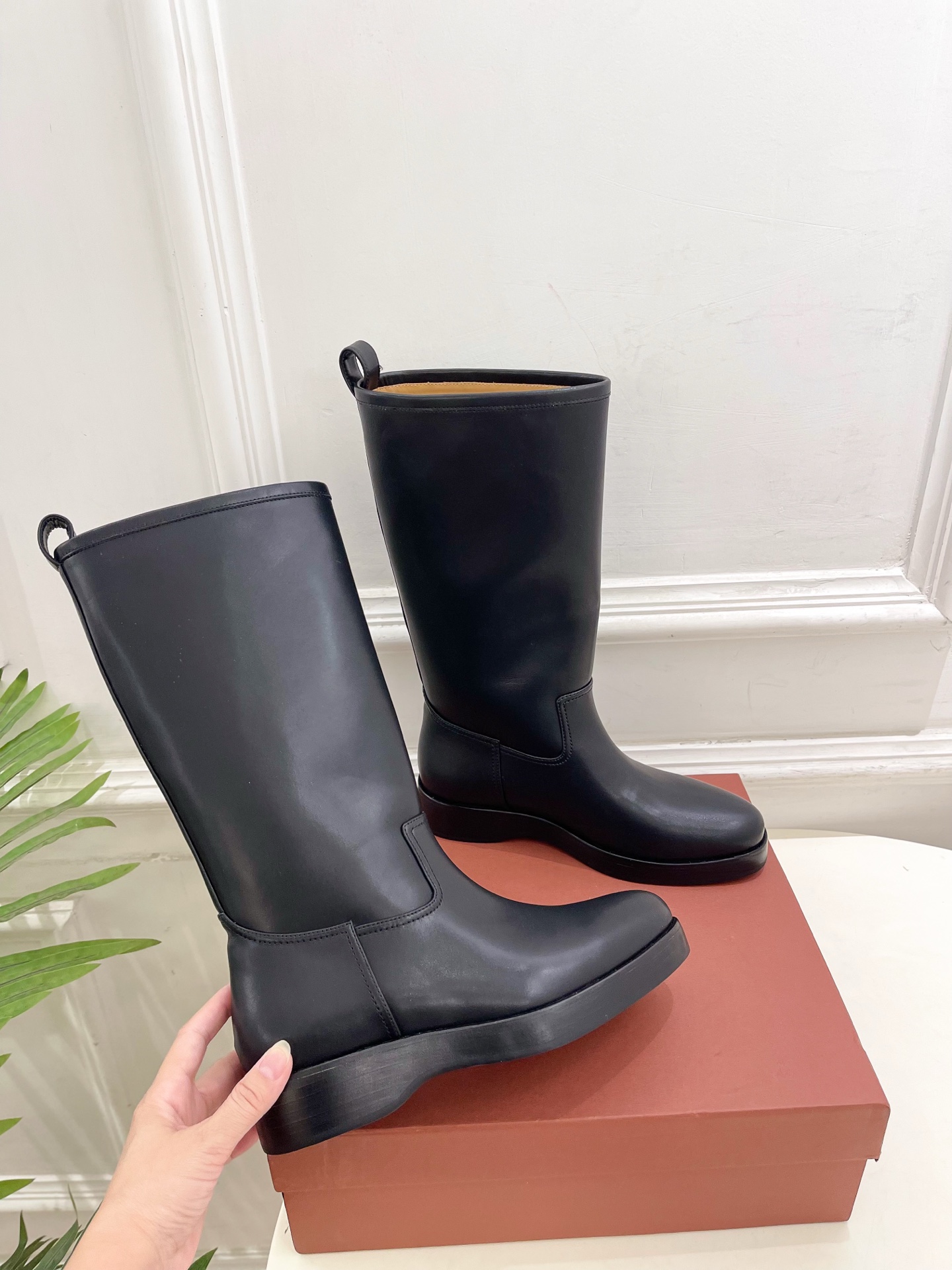 Loro Piana 乐悠翩雅 代购级别⚠️2025秋冬新品 复古简约中筒靴—————————LP是意大