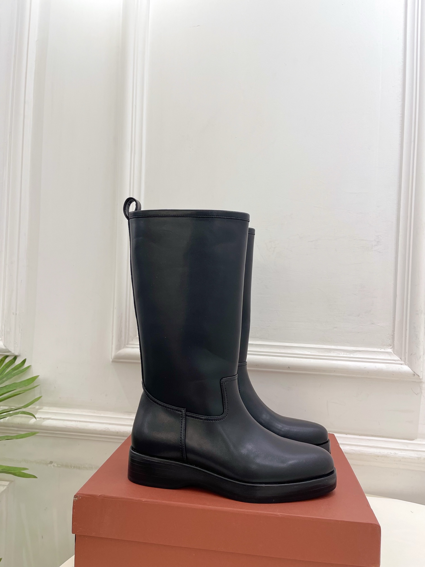 Loro Piana 乐悠翩雅 代购级别⚠️2025秋冬新品 复古简约中筒靴—————————LP是意大