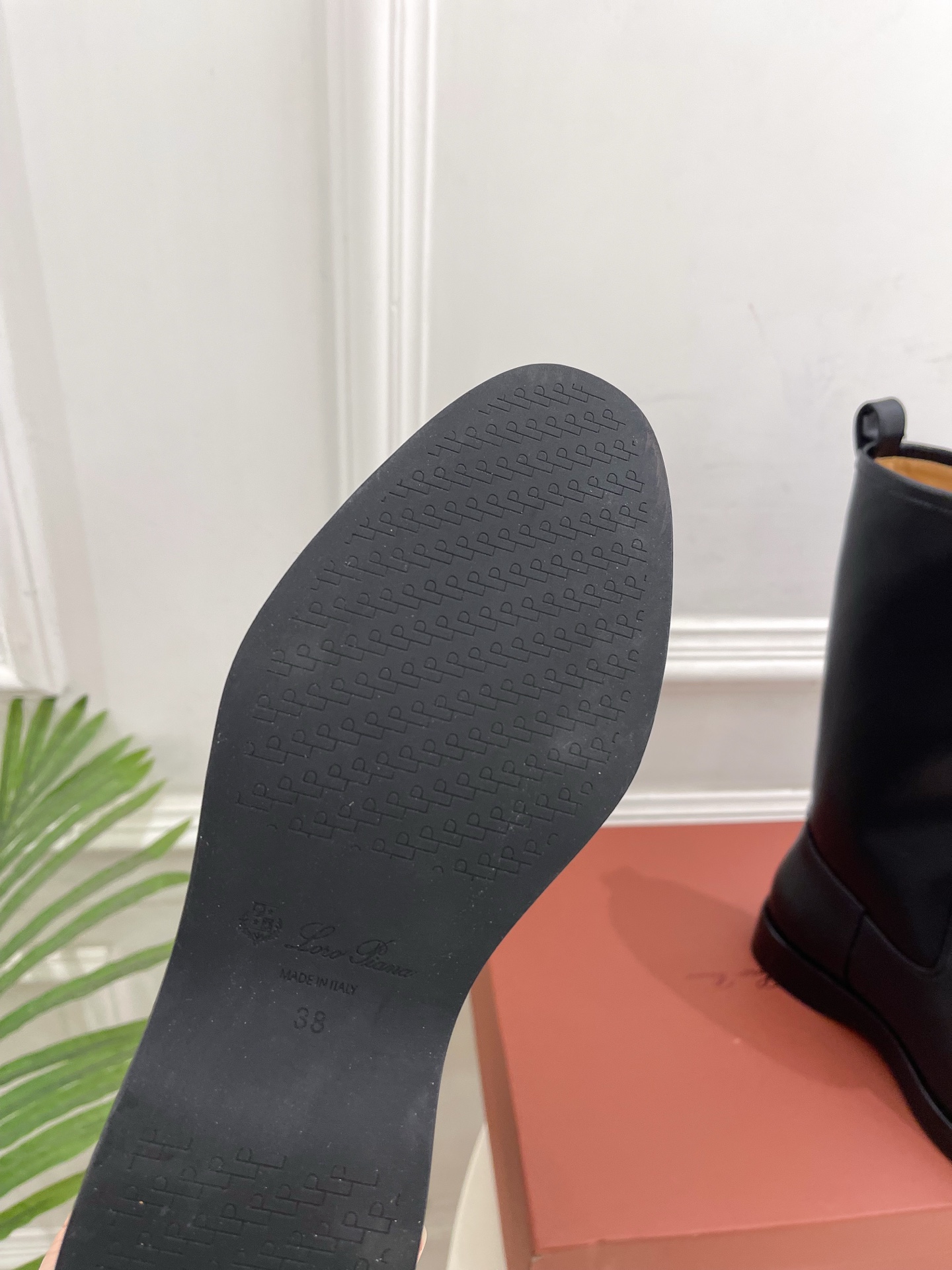Loro Piana 乐悠翩雅 代购级别⚠️2025秋冬新品 复古简约中筒靴—————————LP是意大
