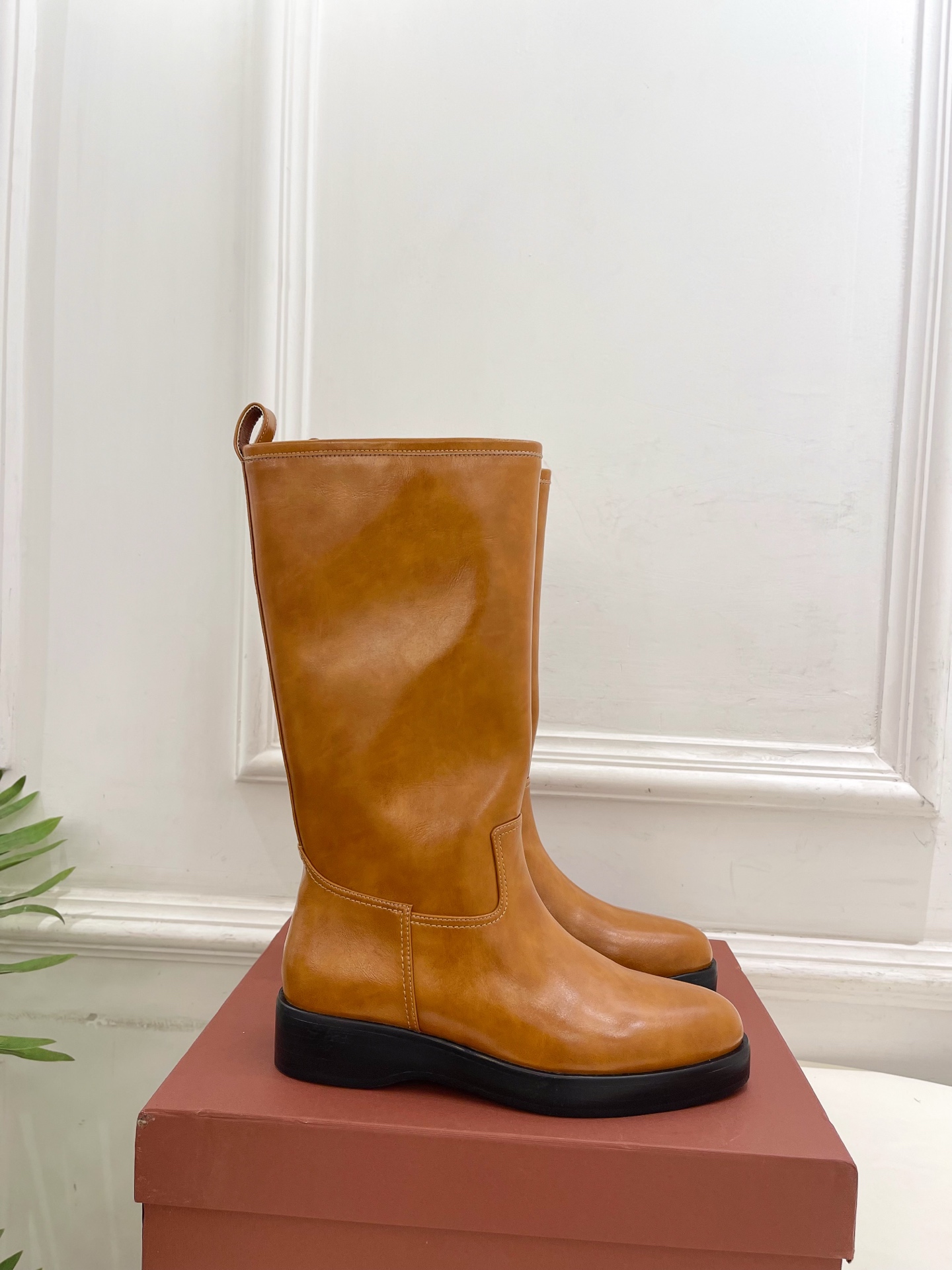 Loro Piana 乐悠翩雅 代购级别⚠️2025秋冬新品 复古简约中筒靴—————————LP是意大