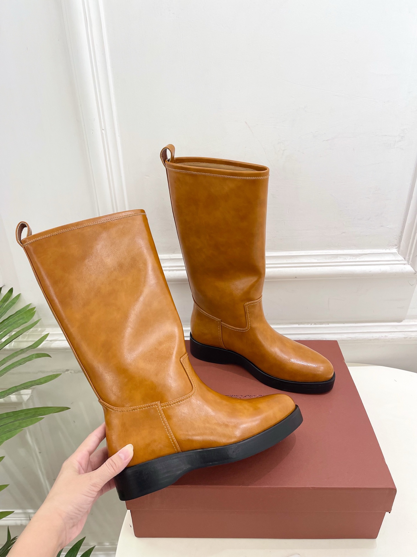 Loro Piana 乐悠翩雅 代购级别⚠️2025秋冬新品 复古简约中筒靴—————————LP是意大