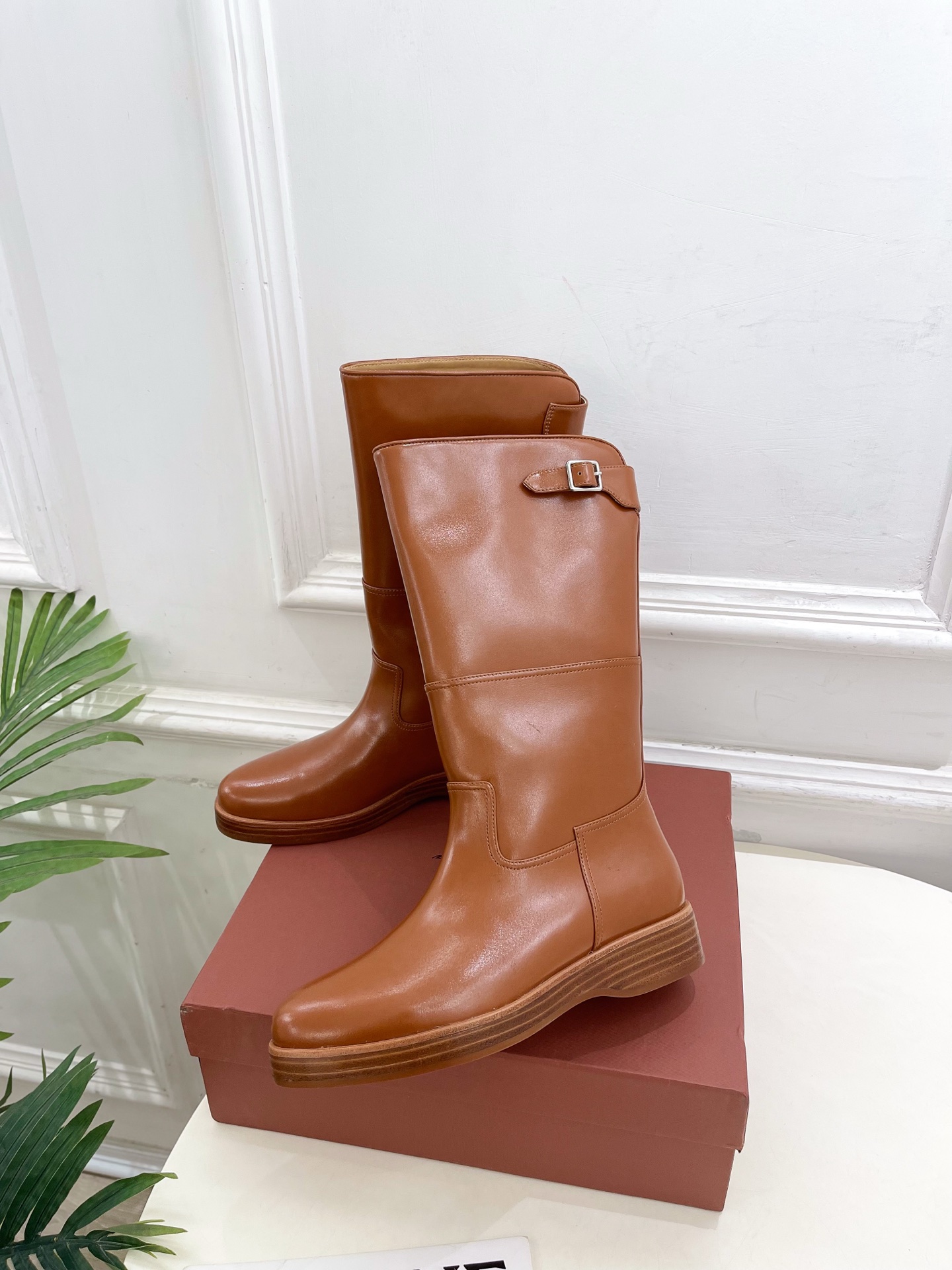 Loro Piana 乐悠翩雅 代购级别⚠️2025秋冬新品 复古简约扣带中筒靴—————————LP是