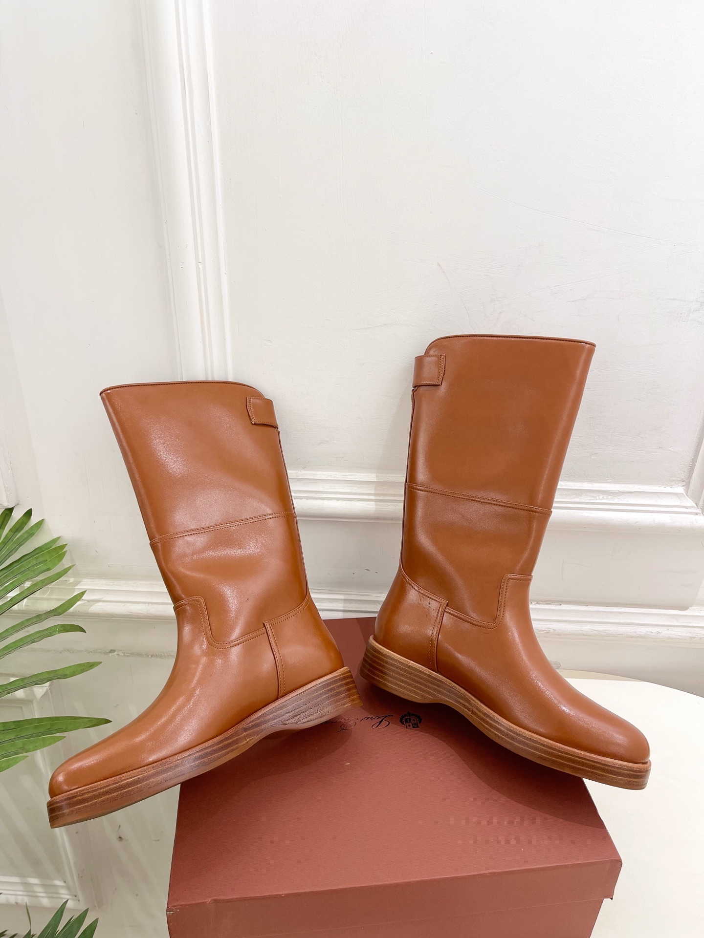 Loro Piana 乐悠翩雅 代购级别⚠️2025秋冬新品 复古简约扣带中筒靴—————————LP是